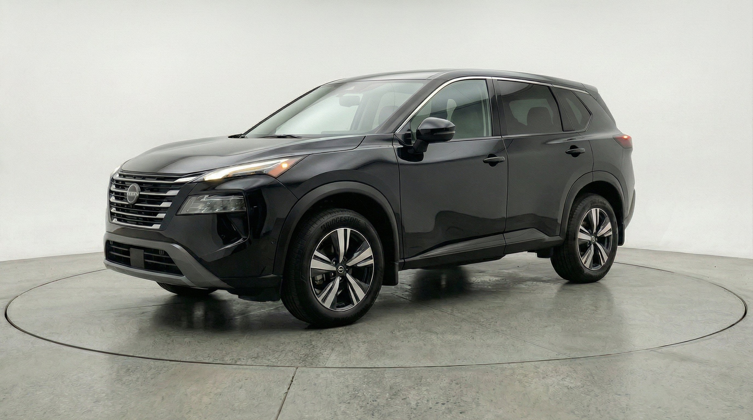 Thumbnail: 2026 Nissan Rogue - 3