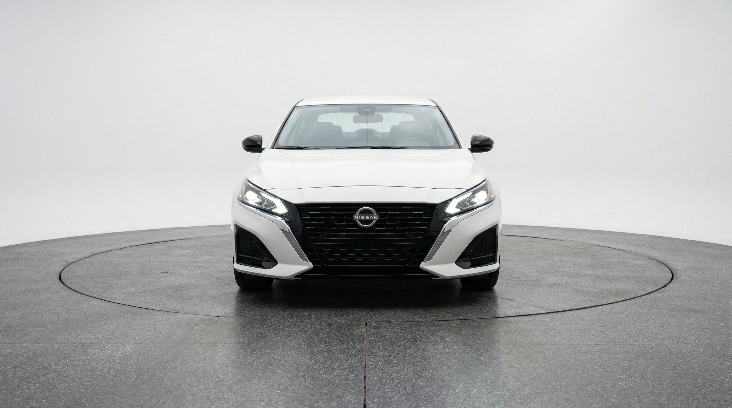 Thumbnail: 2025 Nissan Altima - 2