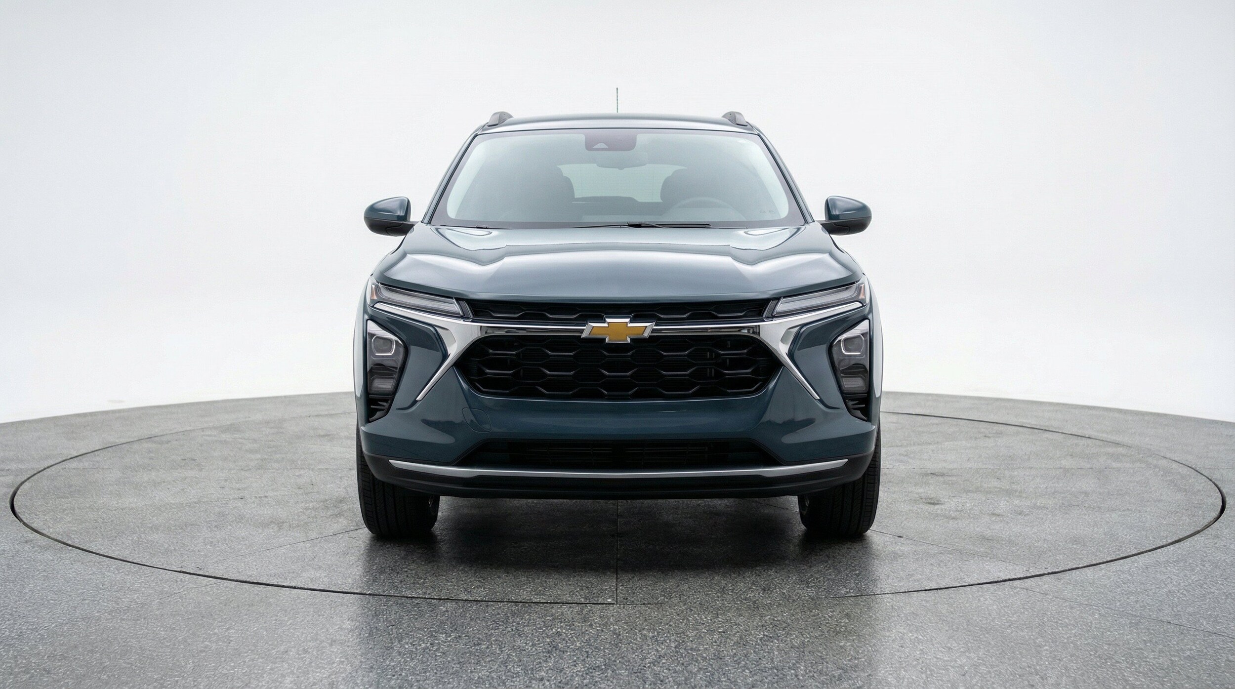 Thumbnail: 2025 Chevrolet Trax - 2