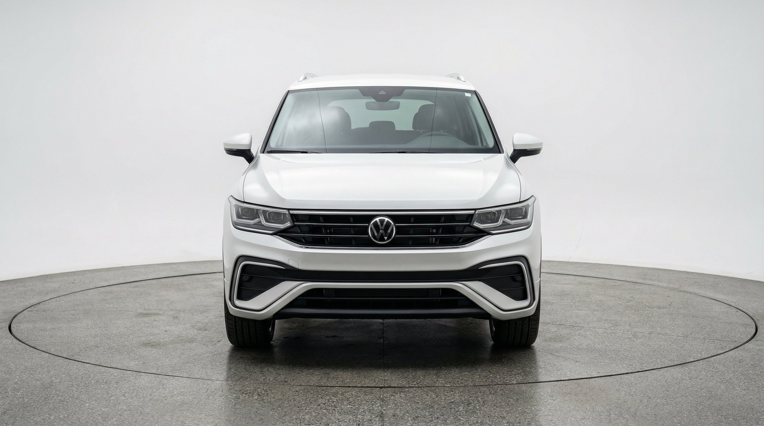 Thumbnail: 2026 Volkswagen Tiguan - 2