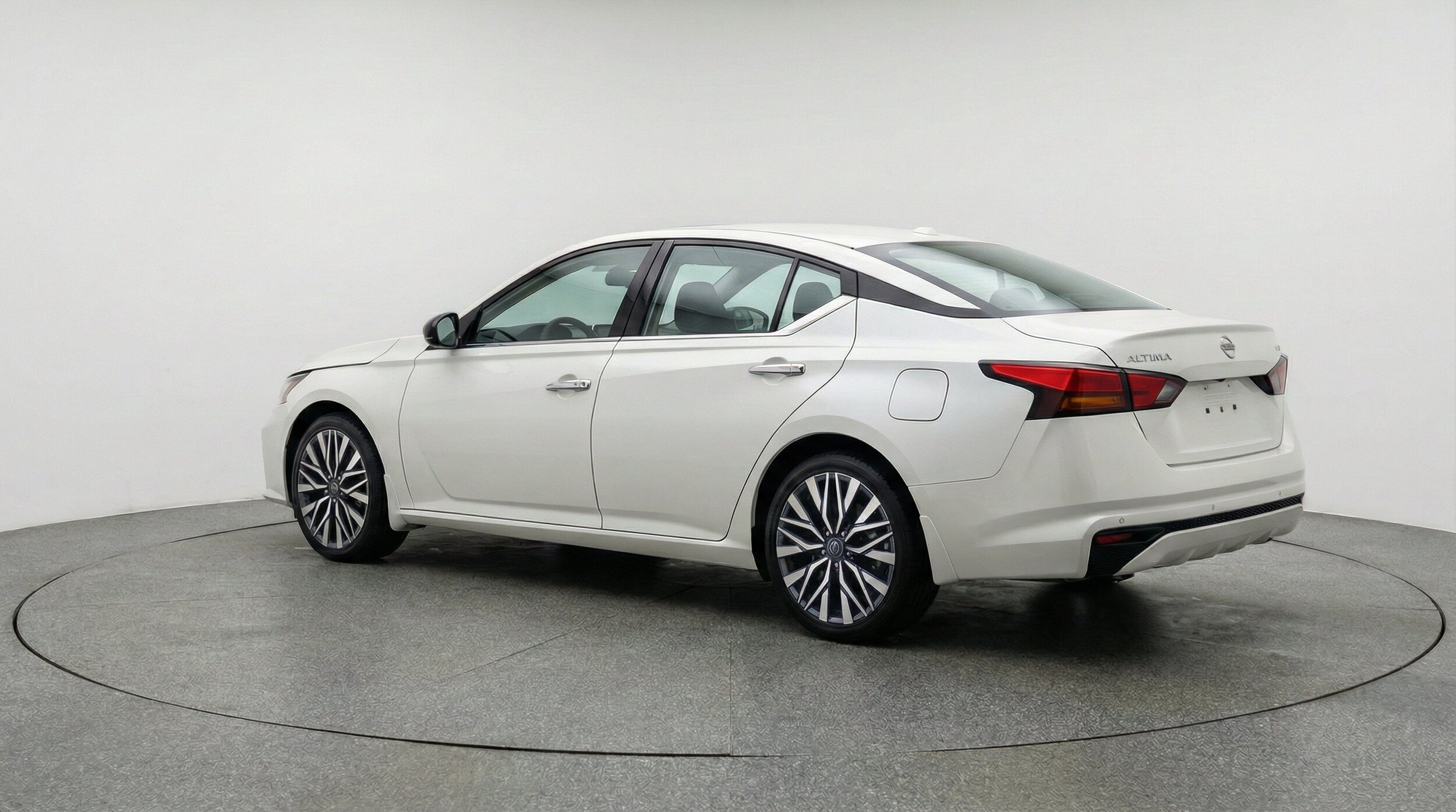 Thumbnail: 2025 Nissan Altima - 6
