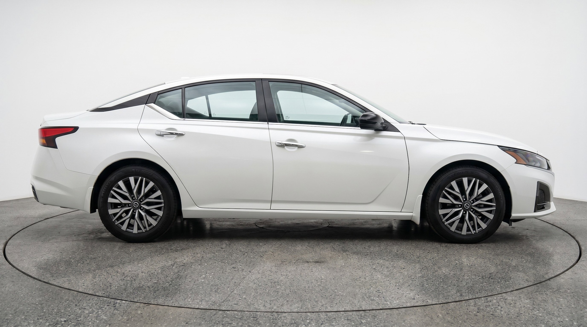 Thumbnail: 2025 Nissan Altima - 11