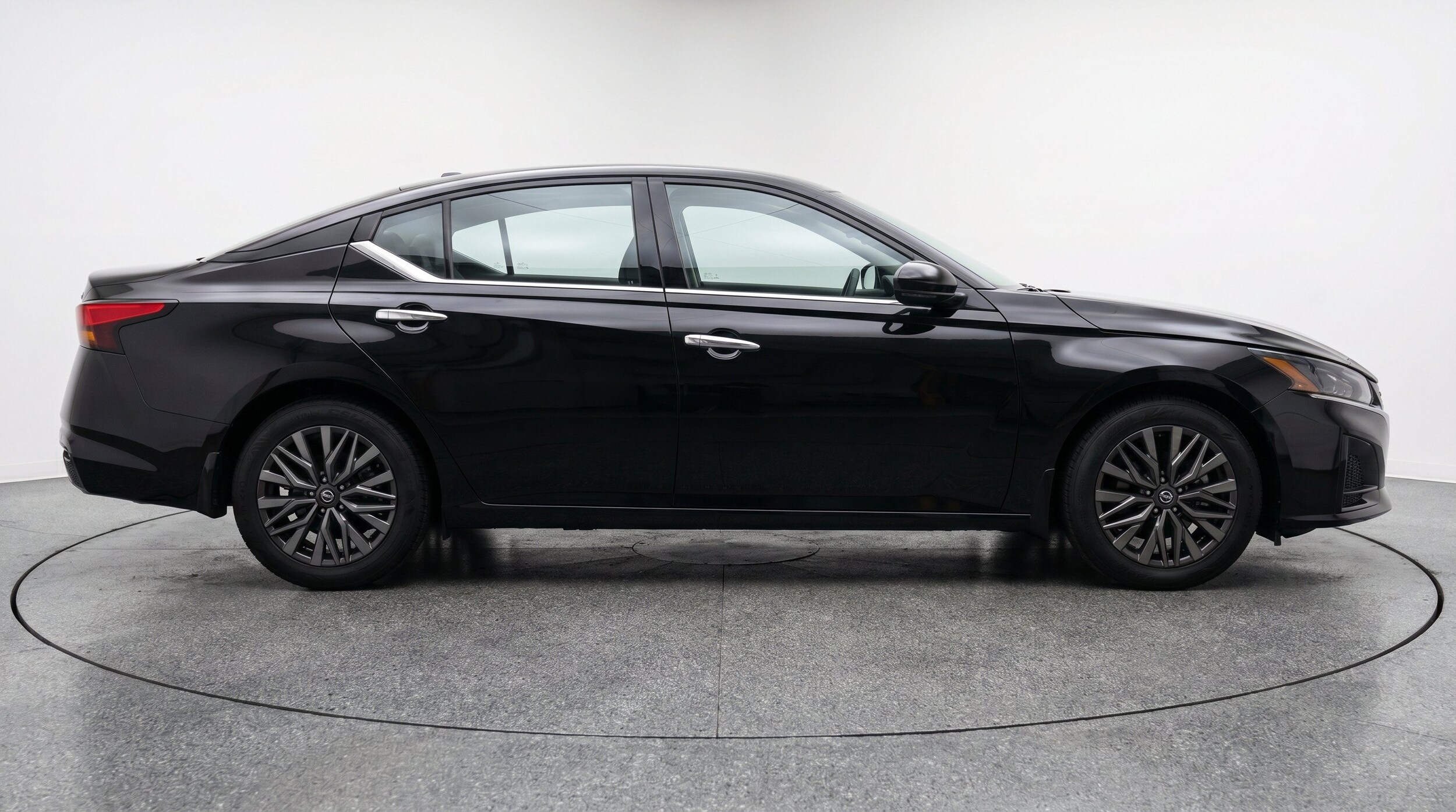 Thumbnail: 2025 Nissan Altima - 11