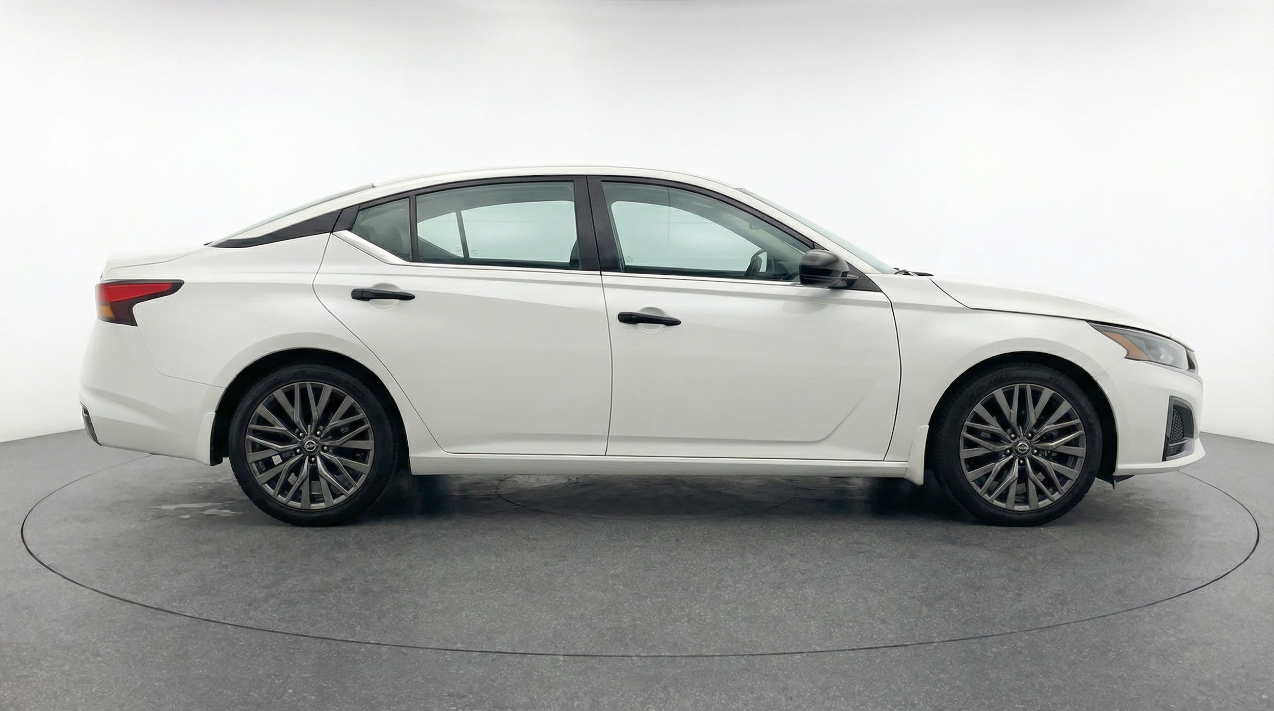 Thumbnail: 2025 Nissan Altima - 8