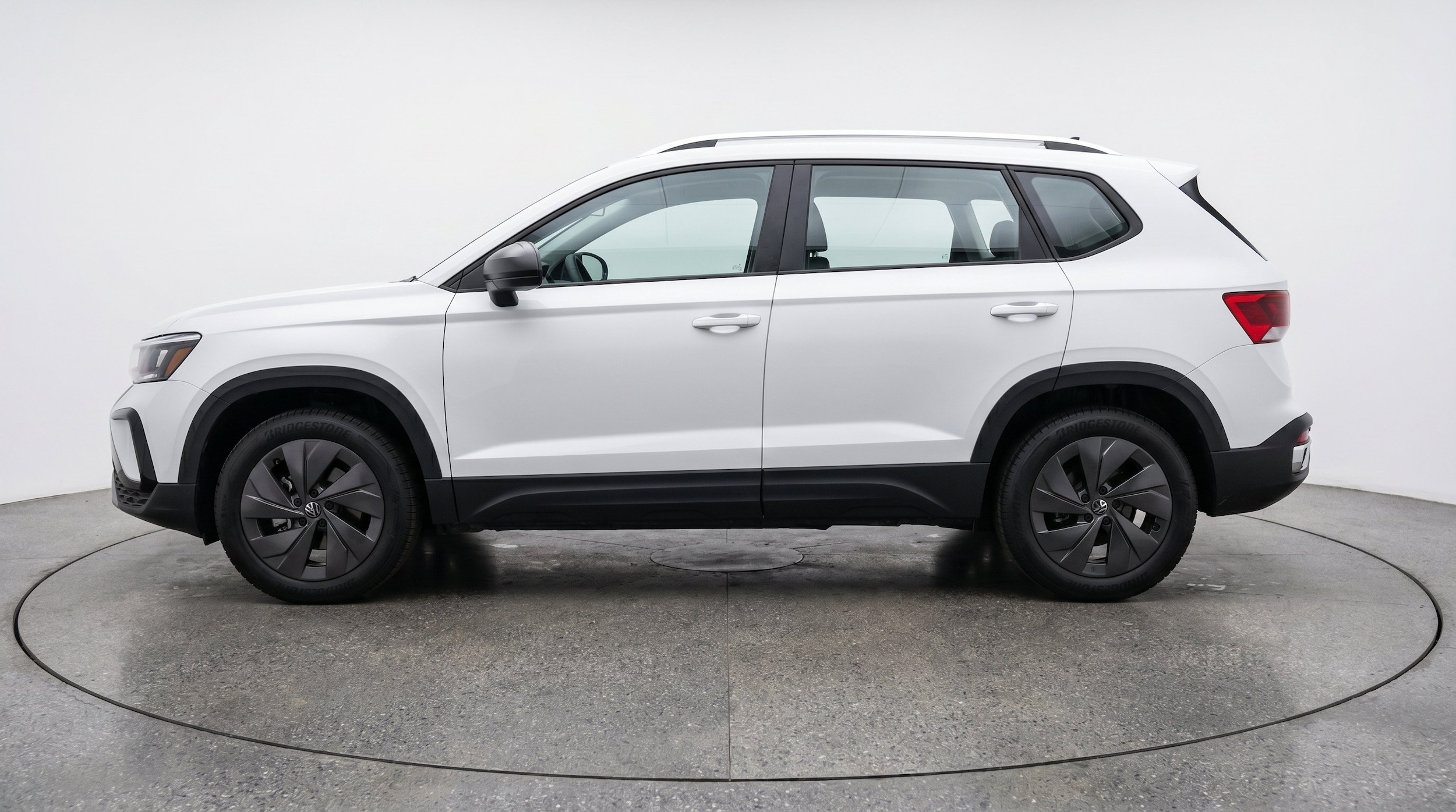 Thumbnail: 2026 Volkswagen Taos - 5