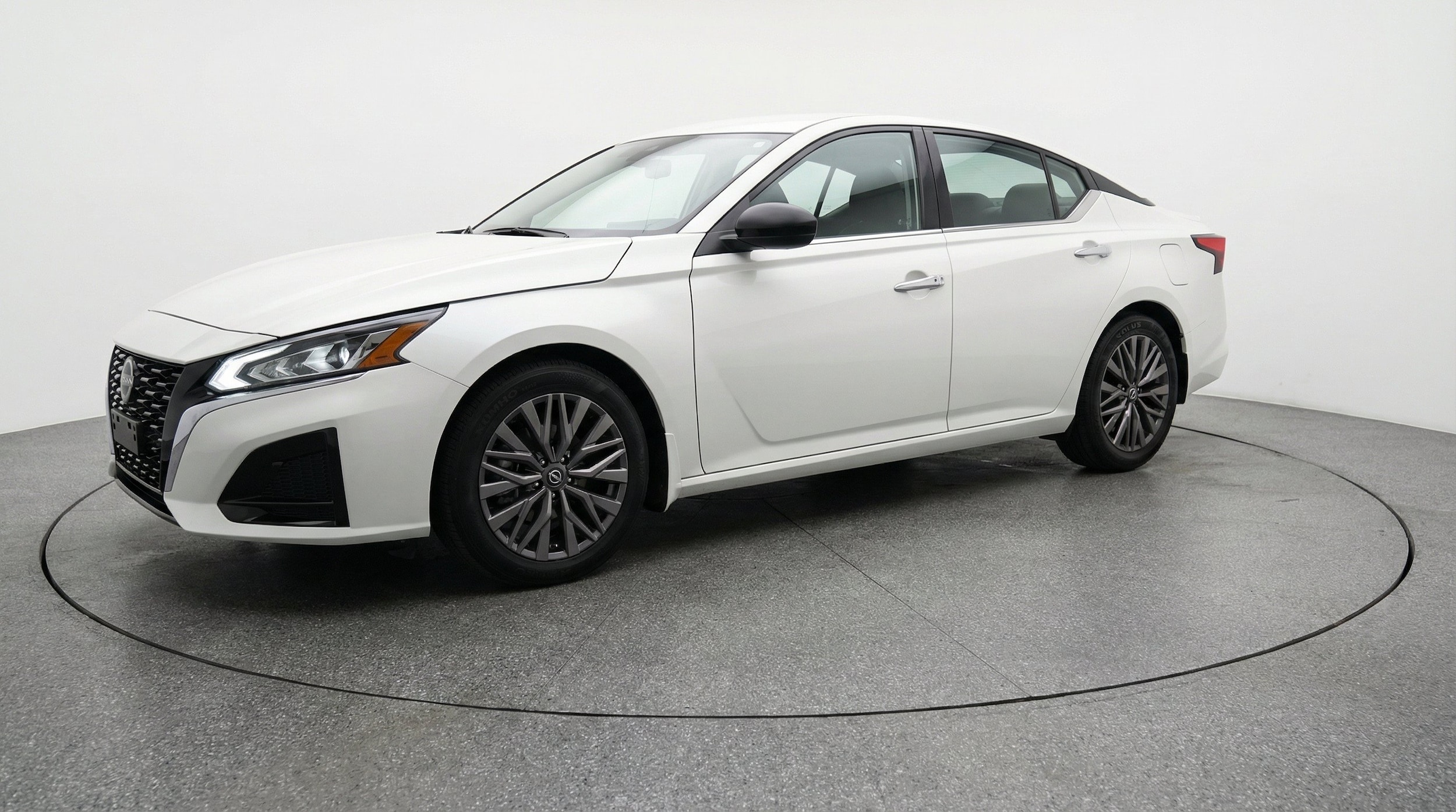 Thumbnail: 2025 Nissan Altima - 3
