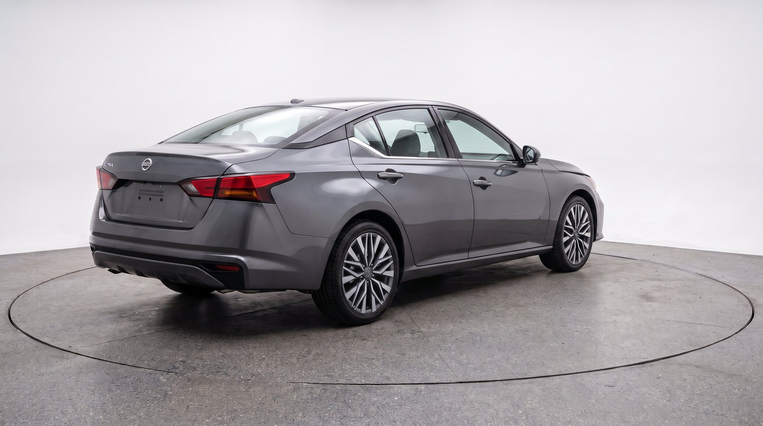 Thumbnail: 2025 Nissan Altima - 9
