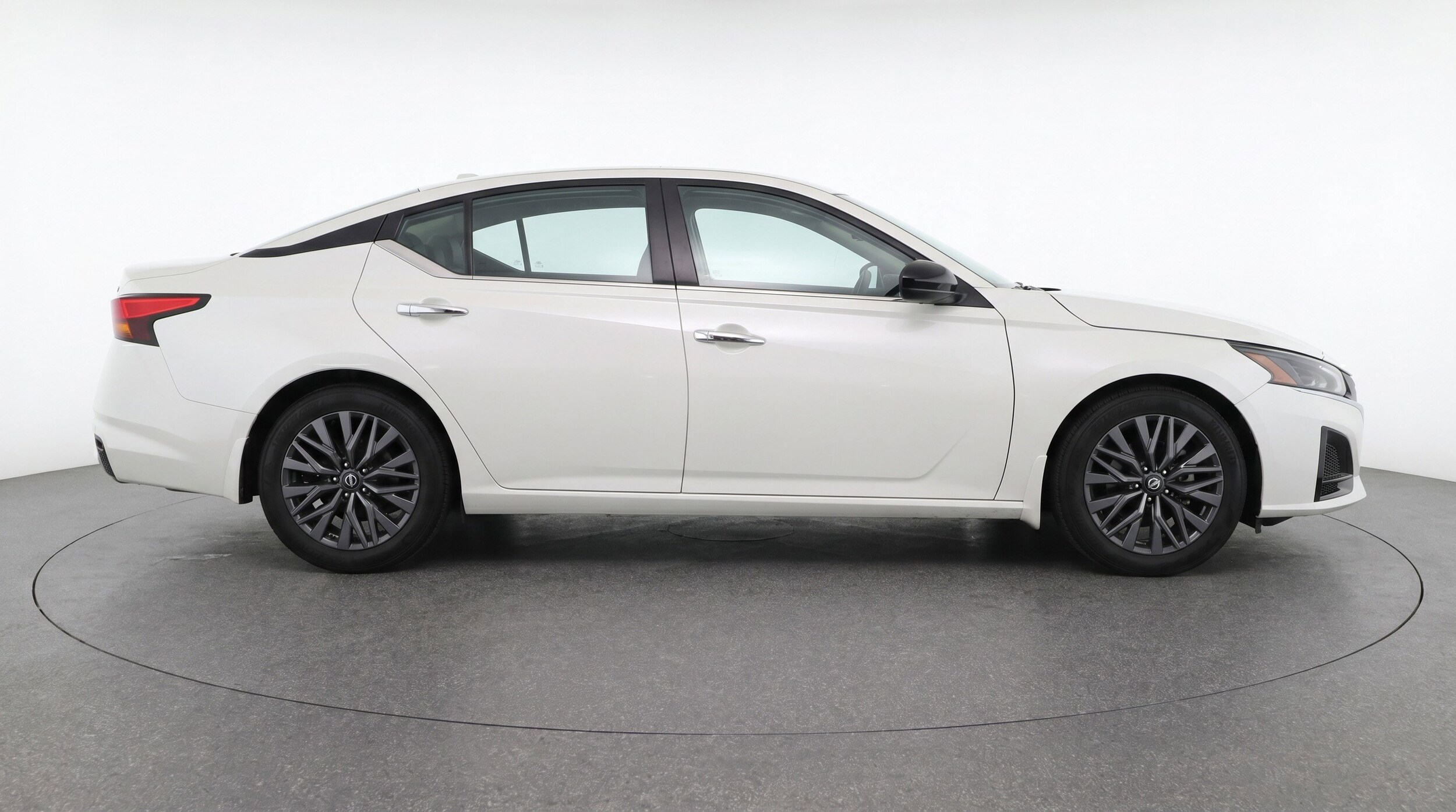 Thumbnail: 2025 Nissan Altima - 11