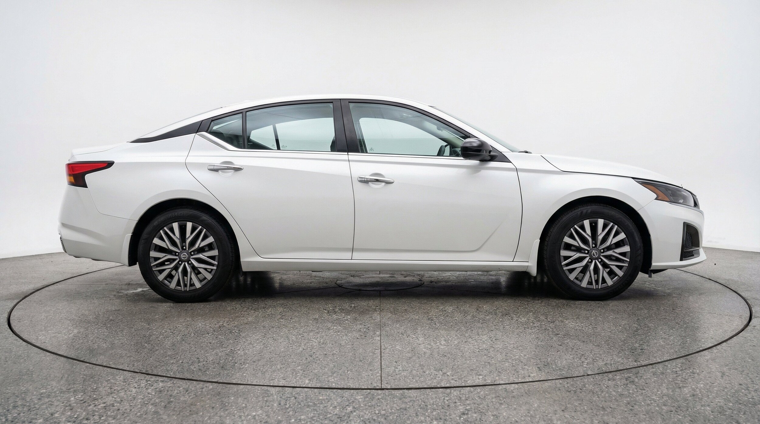 Thumbnail: 2025 Nissan Altima - 11