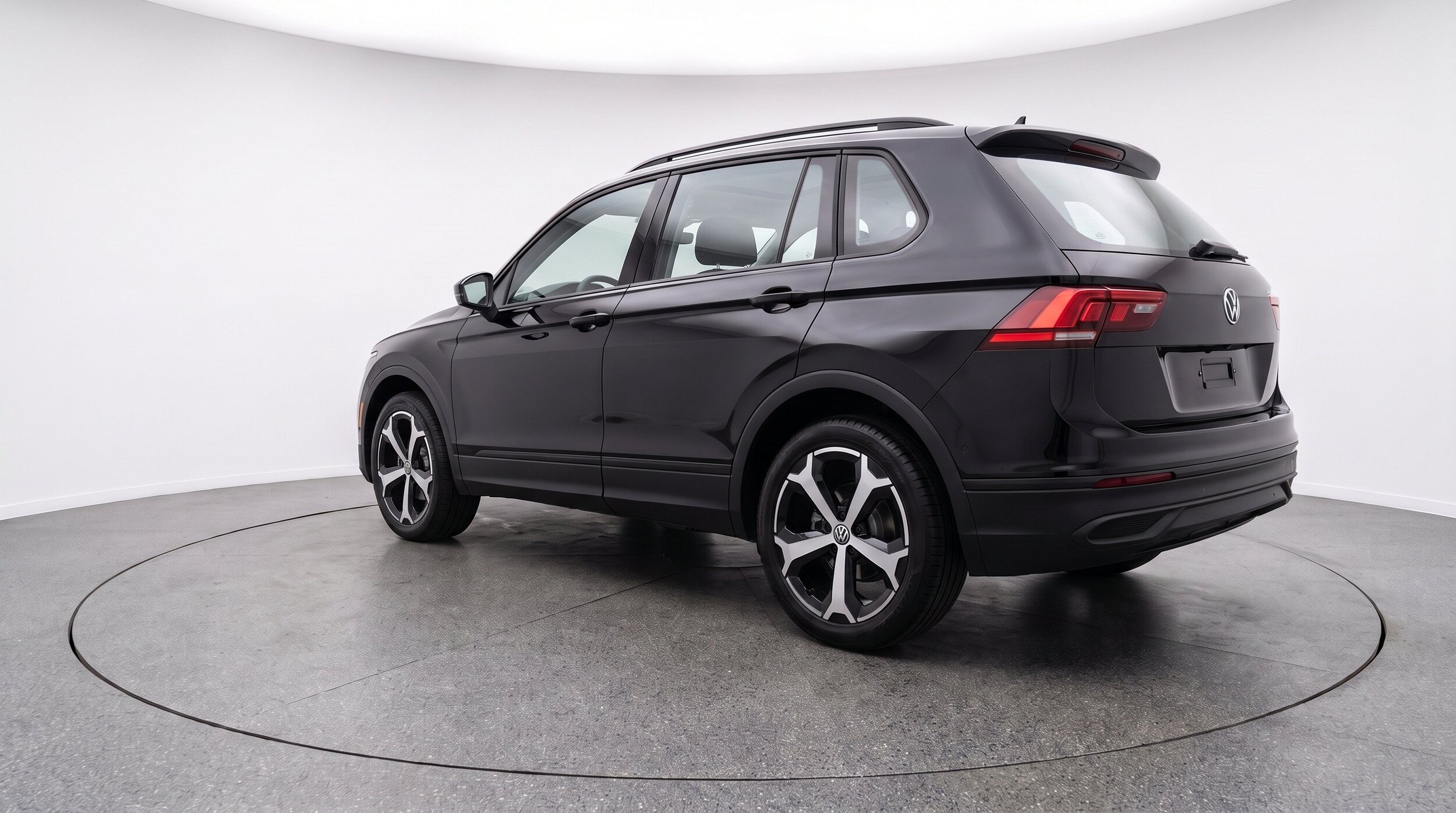 Thumbnail: 2026 Volkswagen Tiguan - 6
