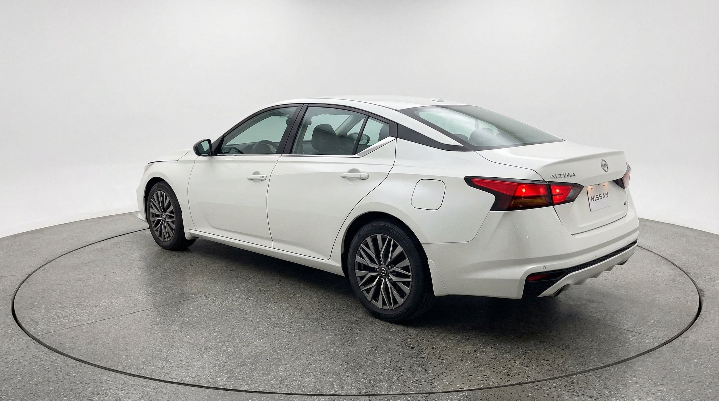 Thumbnail: 2025 Nissan Altima - 6