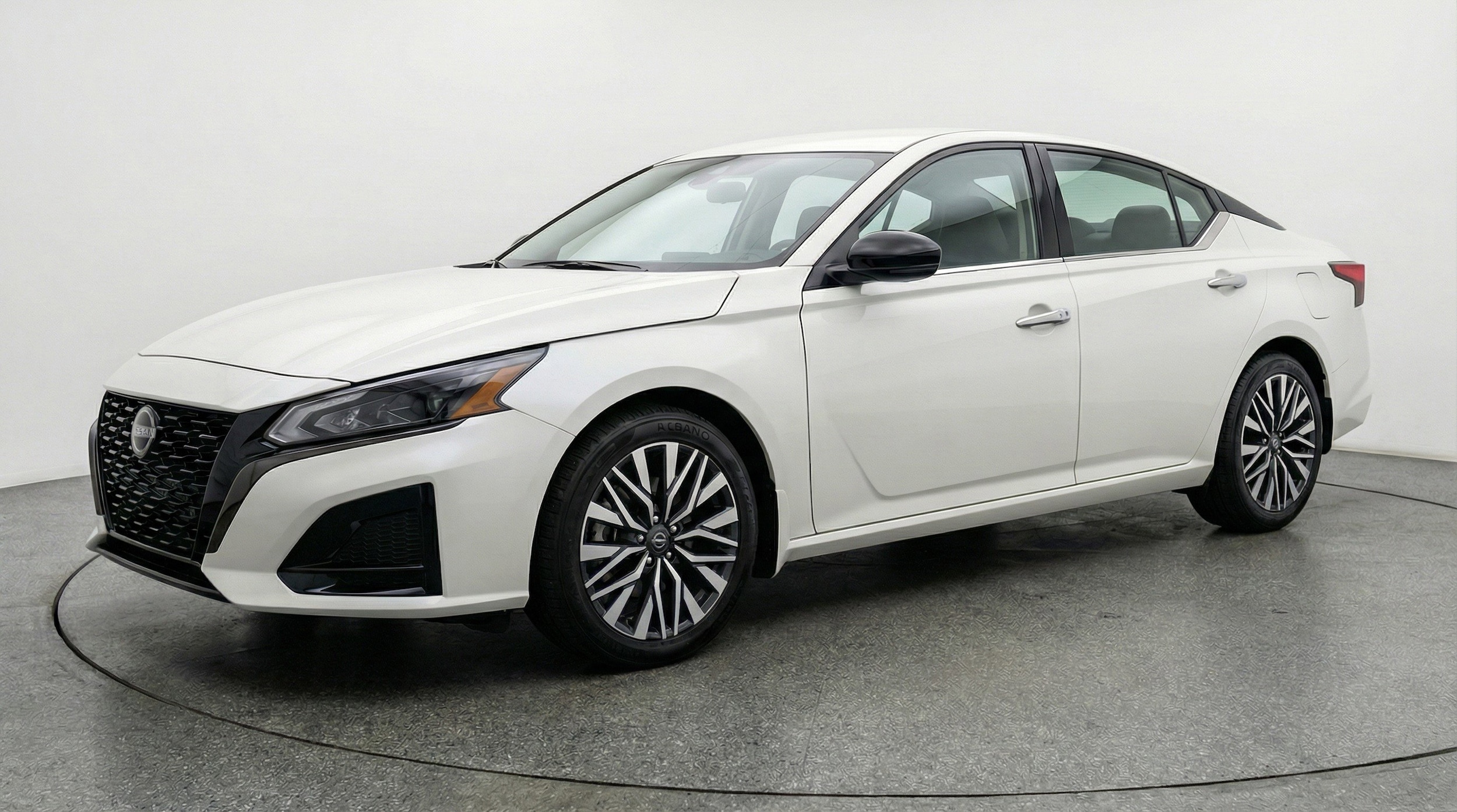 Thumbnail: 2025 Nissan Altima - 3