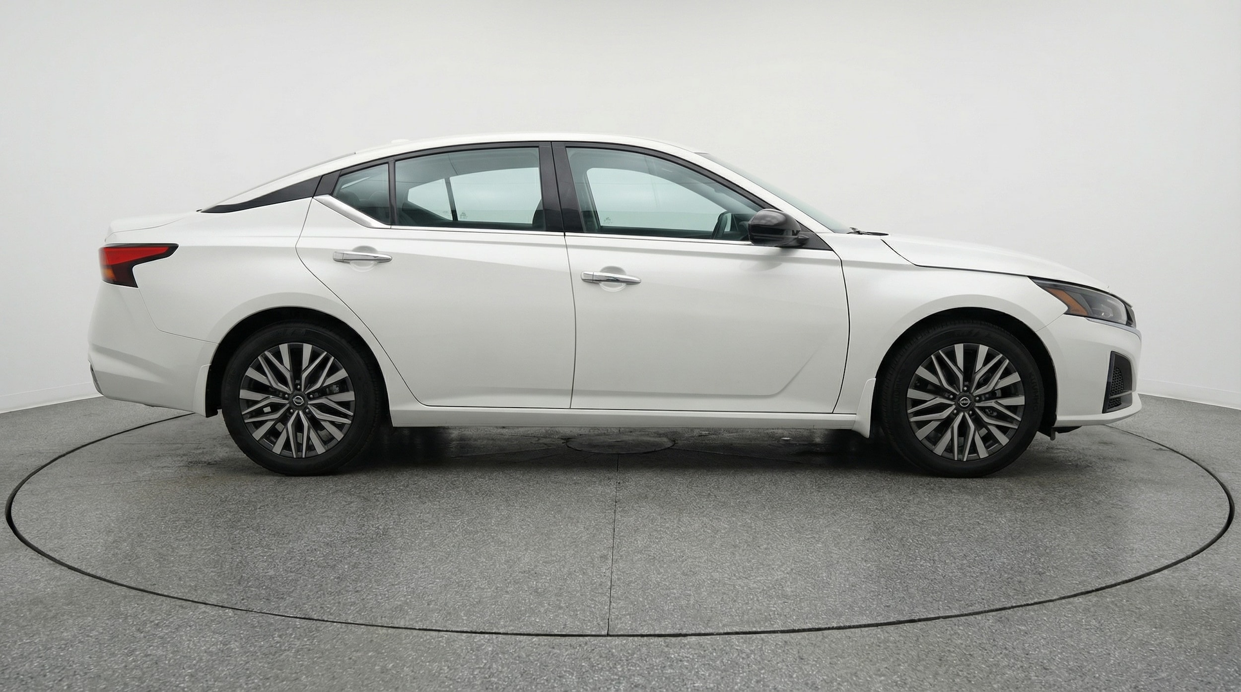 Thumbnail: 2025 Nissan Altima - 8