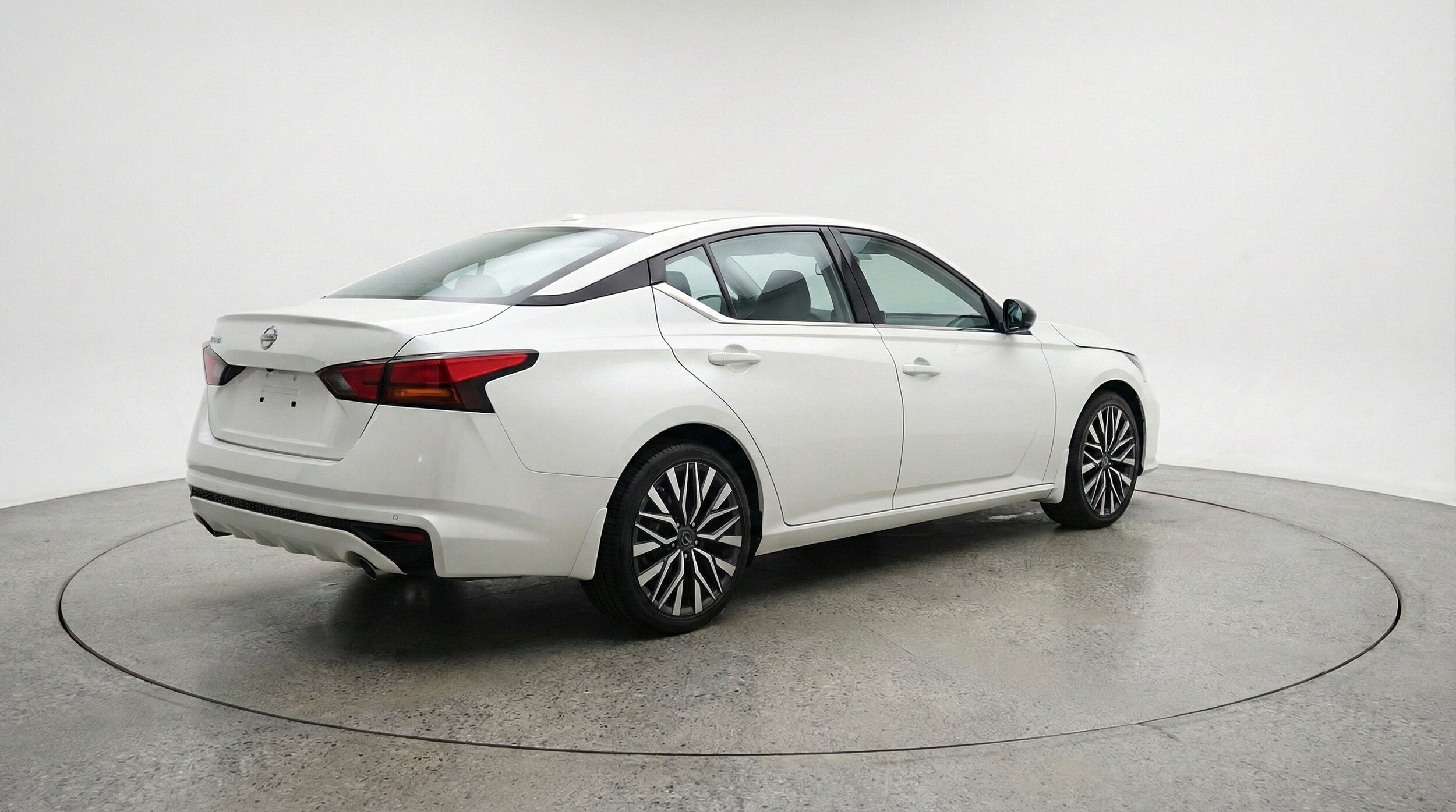 Thumbnail: 2025 Nissan Altima - 9