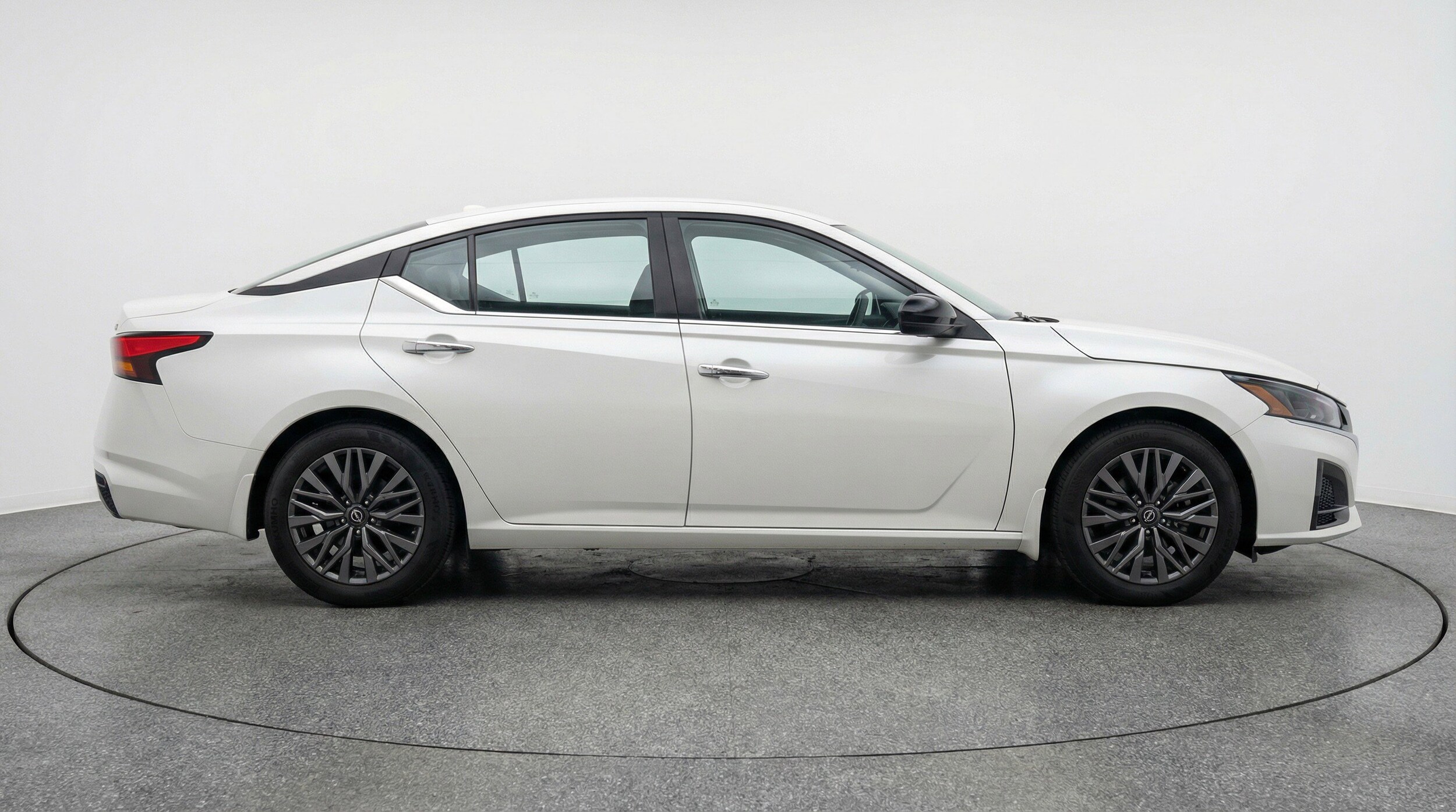 Thumbnail: 2025 Nissan Altima - 11