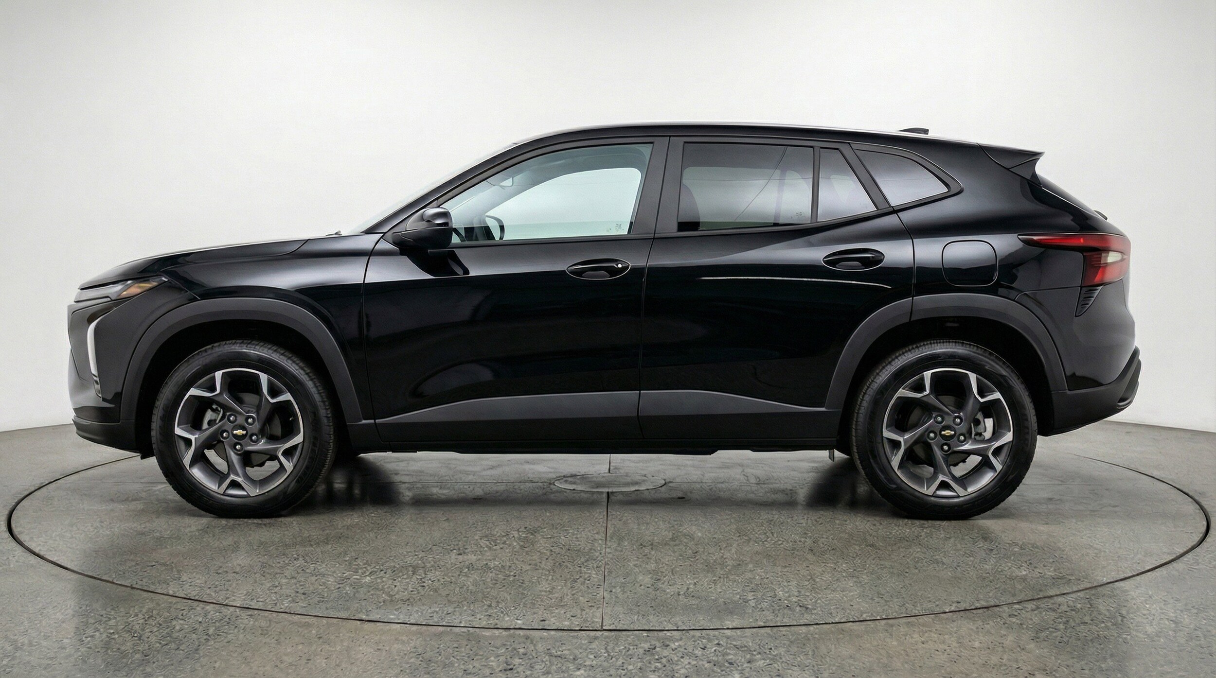 Thumbnail: 2025 Chevrolet Trax - 5