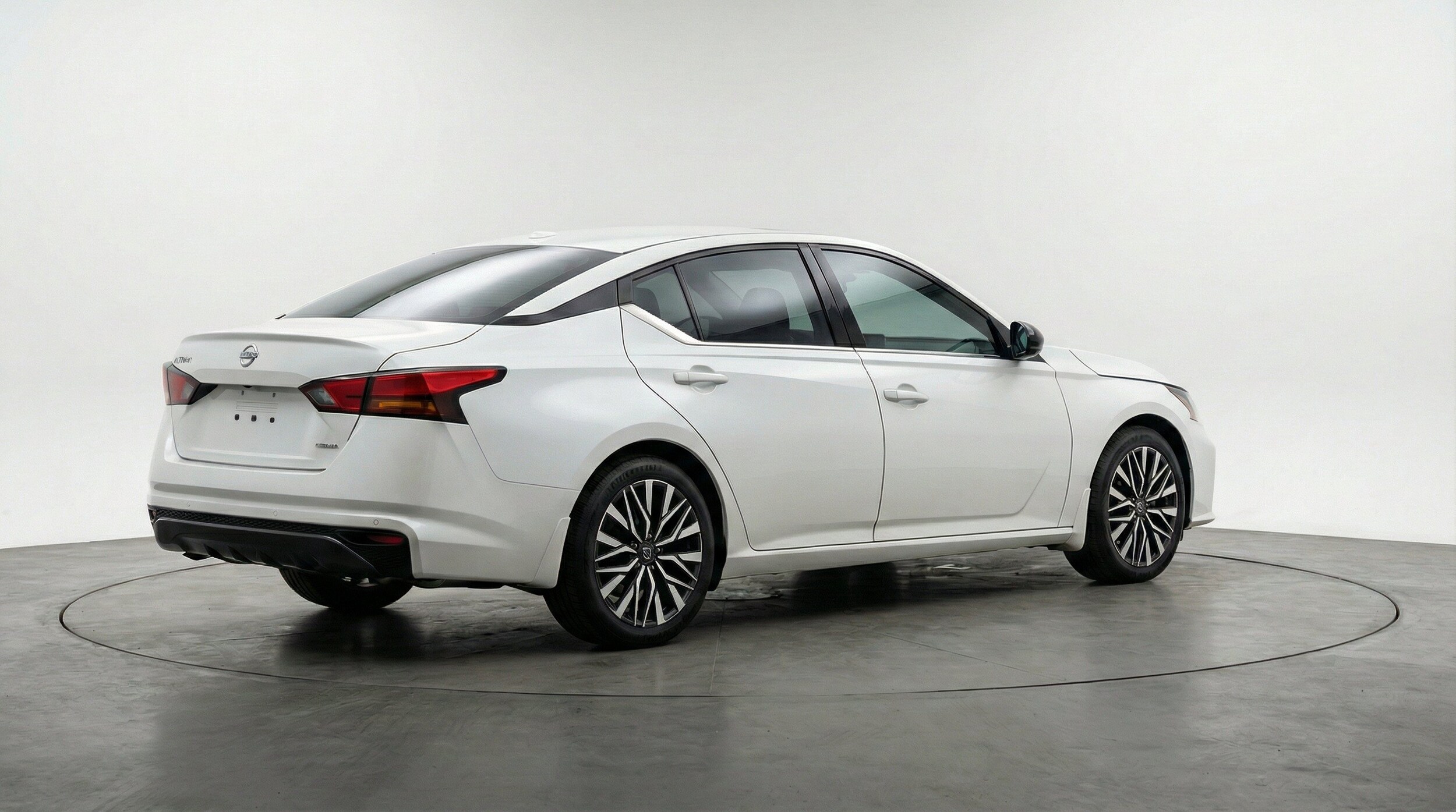 Thumbnail: 2025 Nissan Altima - 9