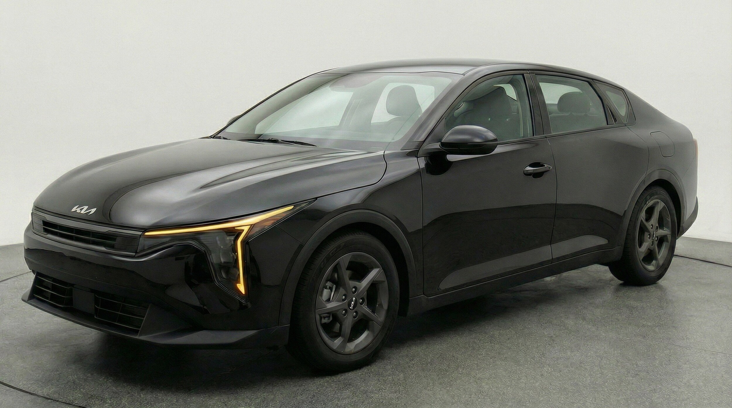 Thumbnail: 2025 Kia K4 - 3