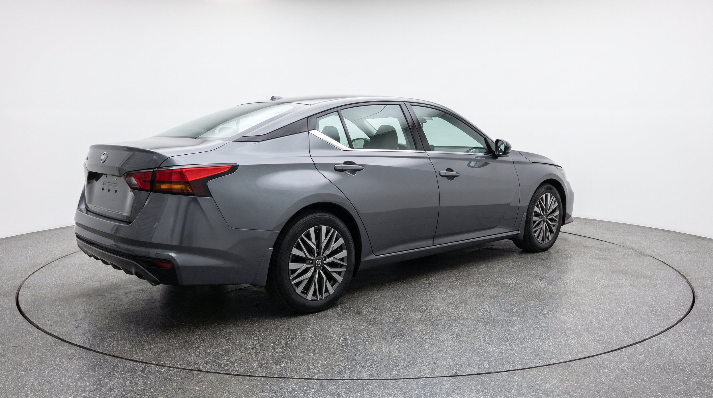 Thumbnail: 2025 Nissan Altima - 9
