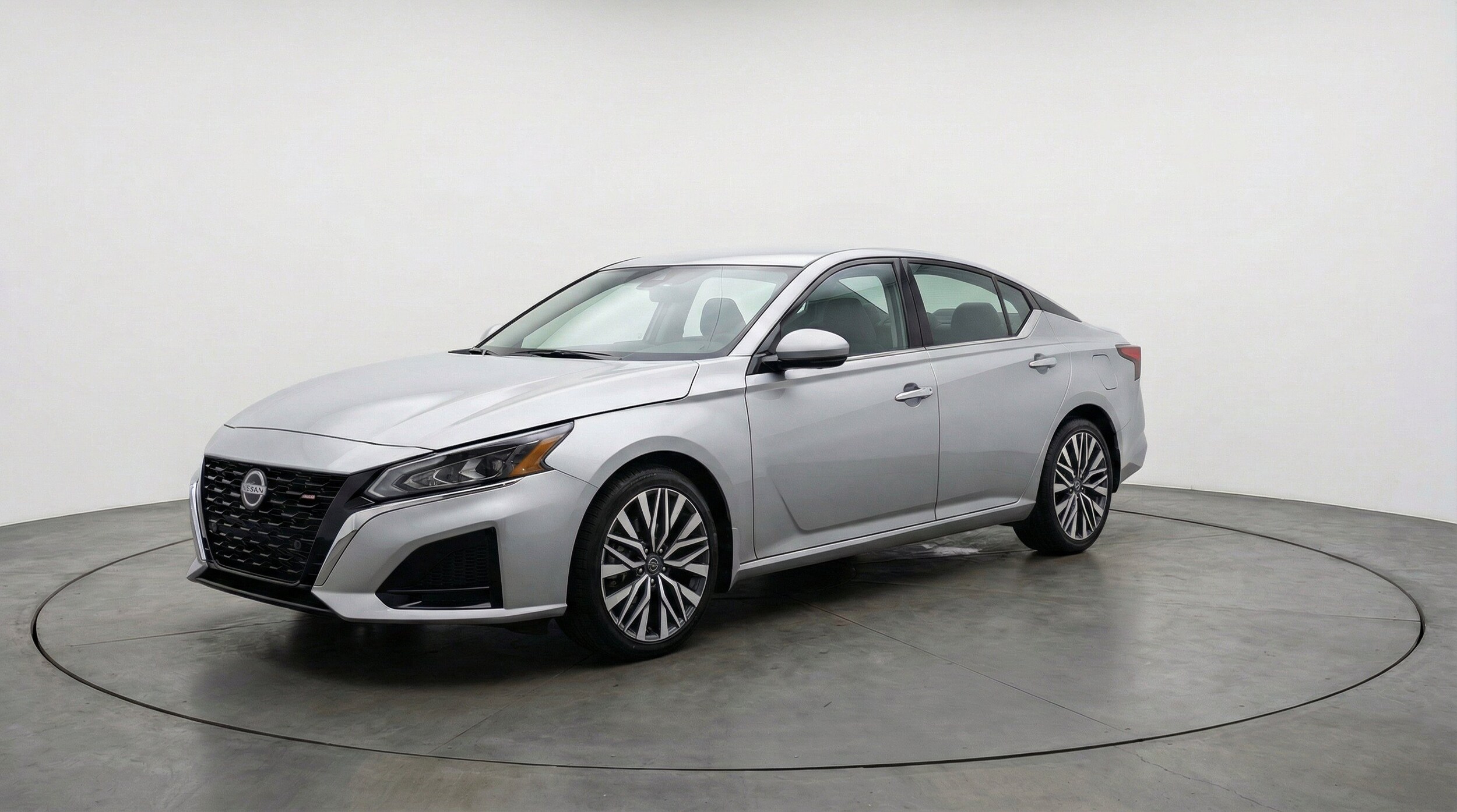 Thumbnail: 2025 Nissan Altima - 3