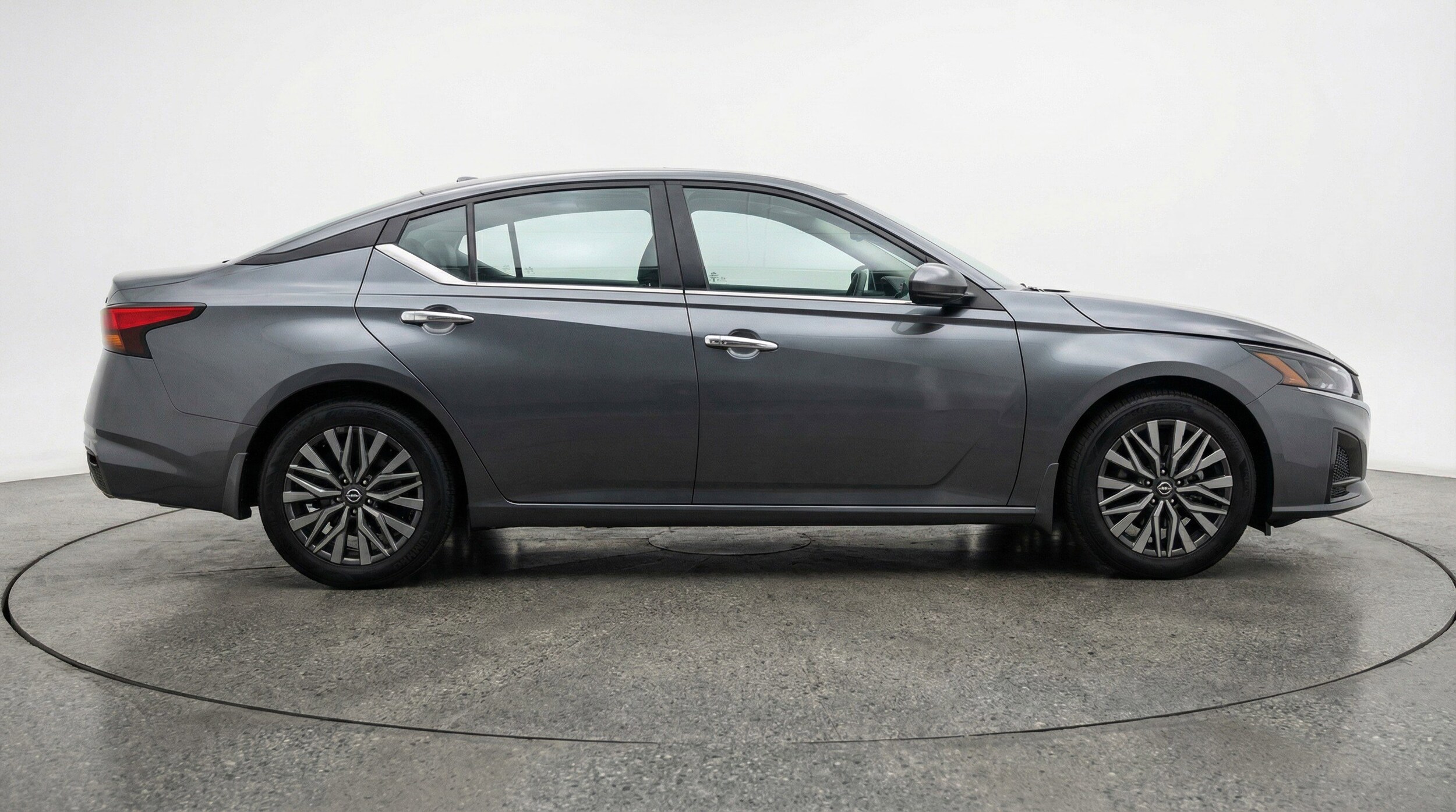 Thumbnail: 2025 Nissan Altima - 11
