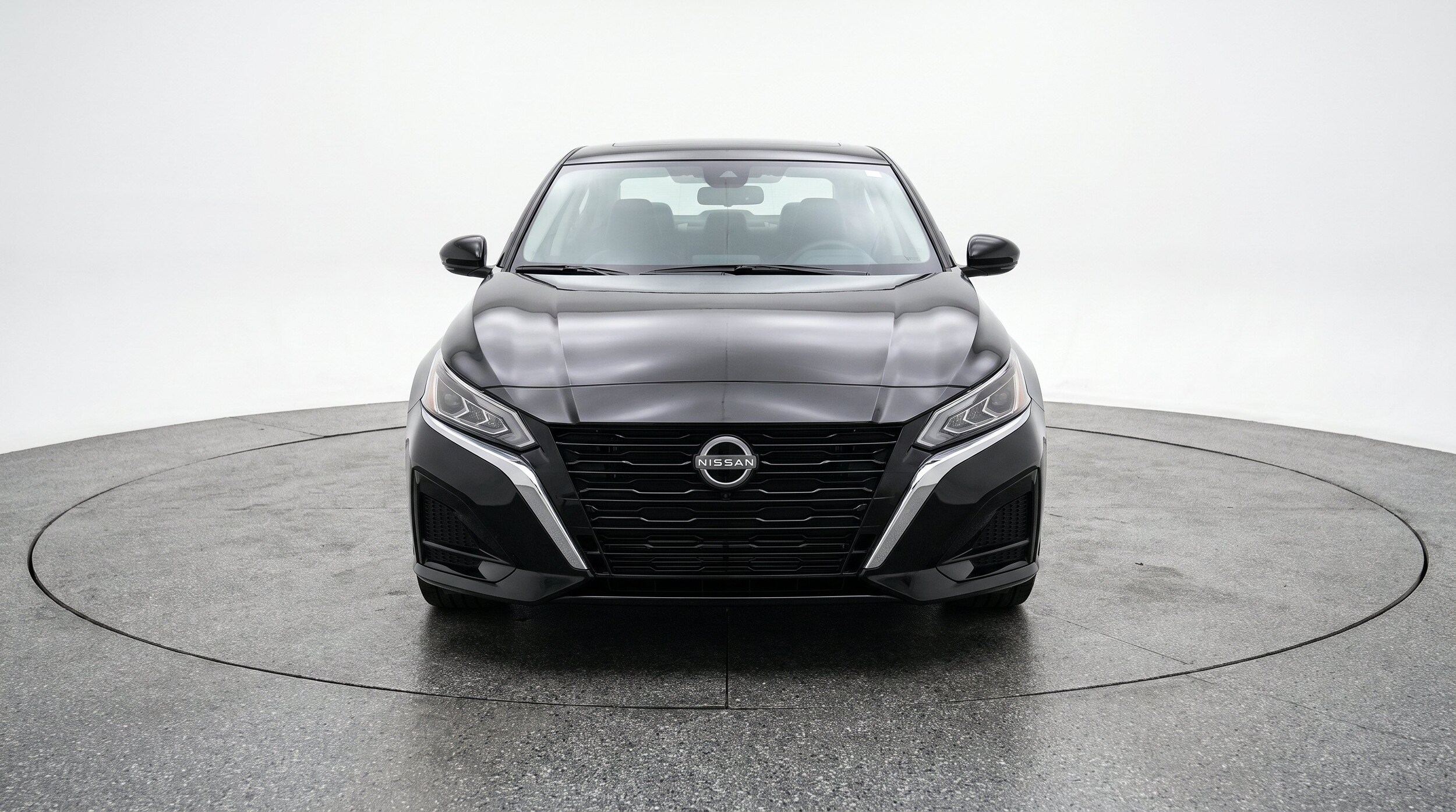 Thumbnail: 2025 Nissan Altima - 2