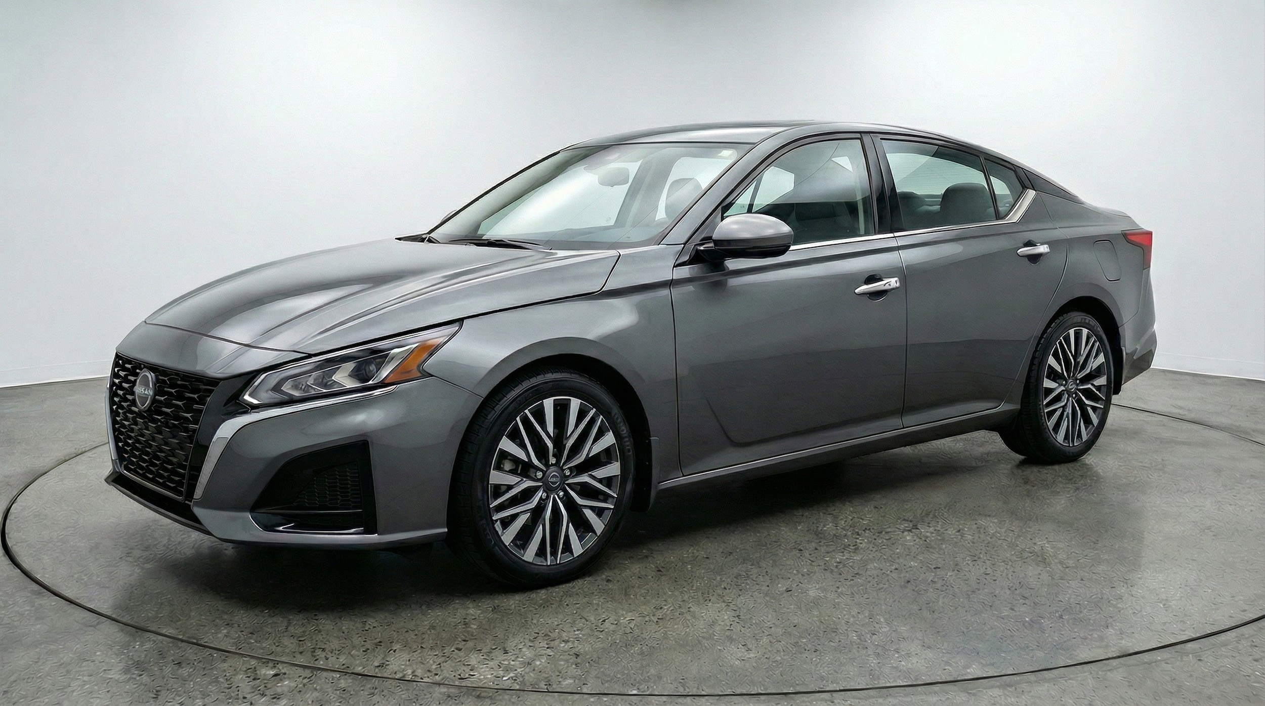 Thumbnail: 2025 Nissan Altima - 3