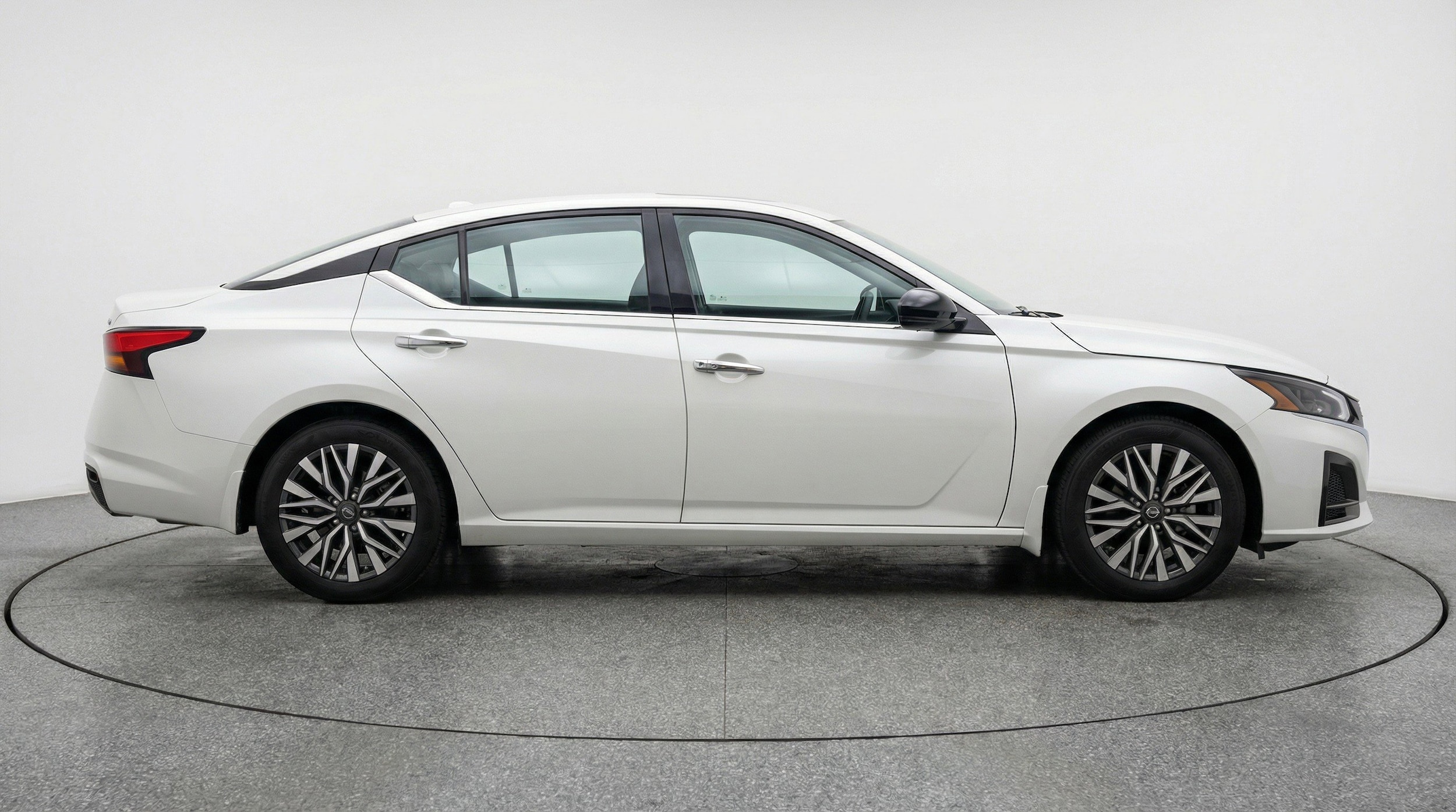 Thumbnail: 2025 Nissan Altima - 11