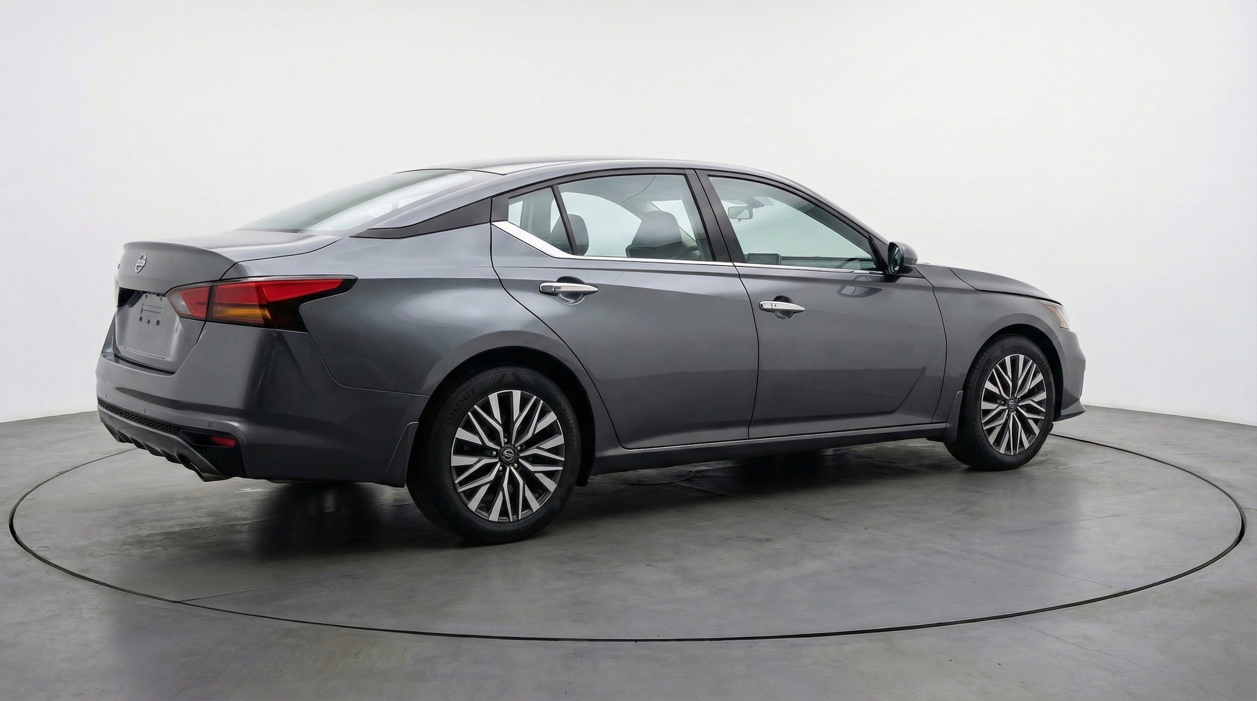 Thumbnail: 2025 Nissan Altima - 9