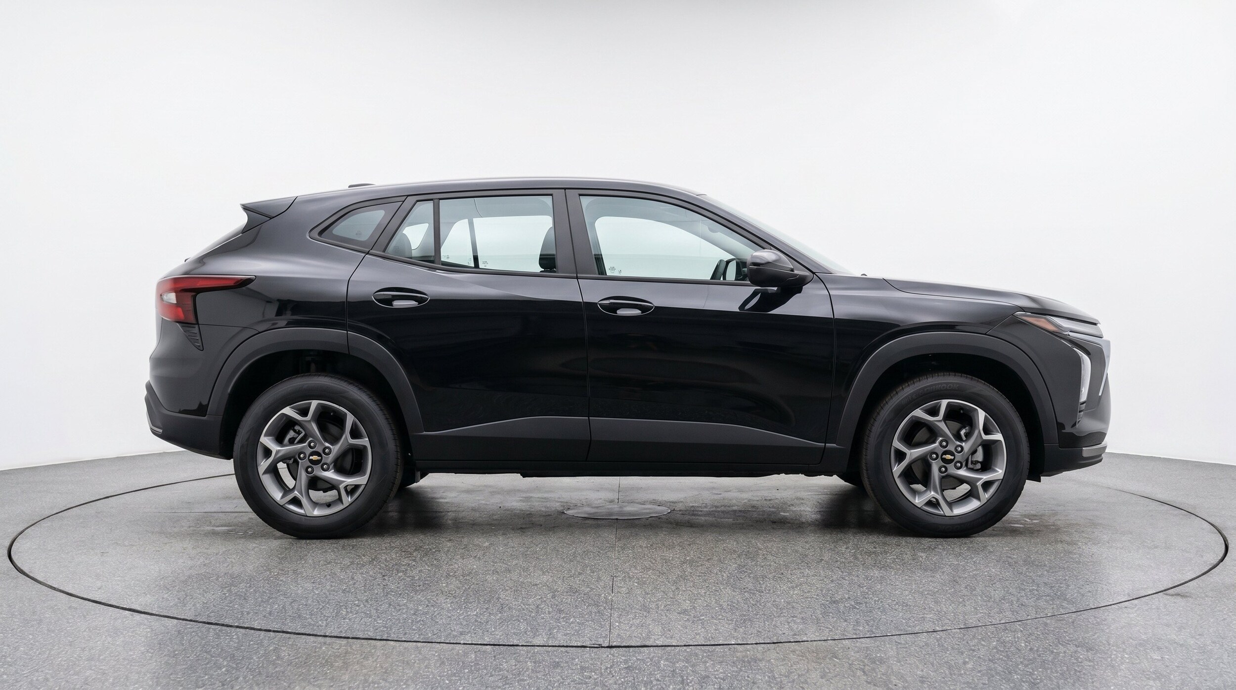 Thumbnail: 2025 Chevrolet Trax - 11