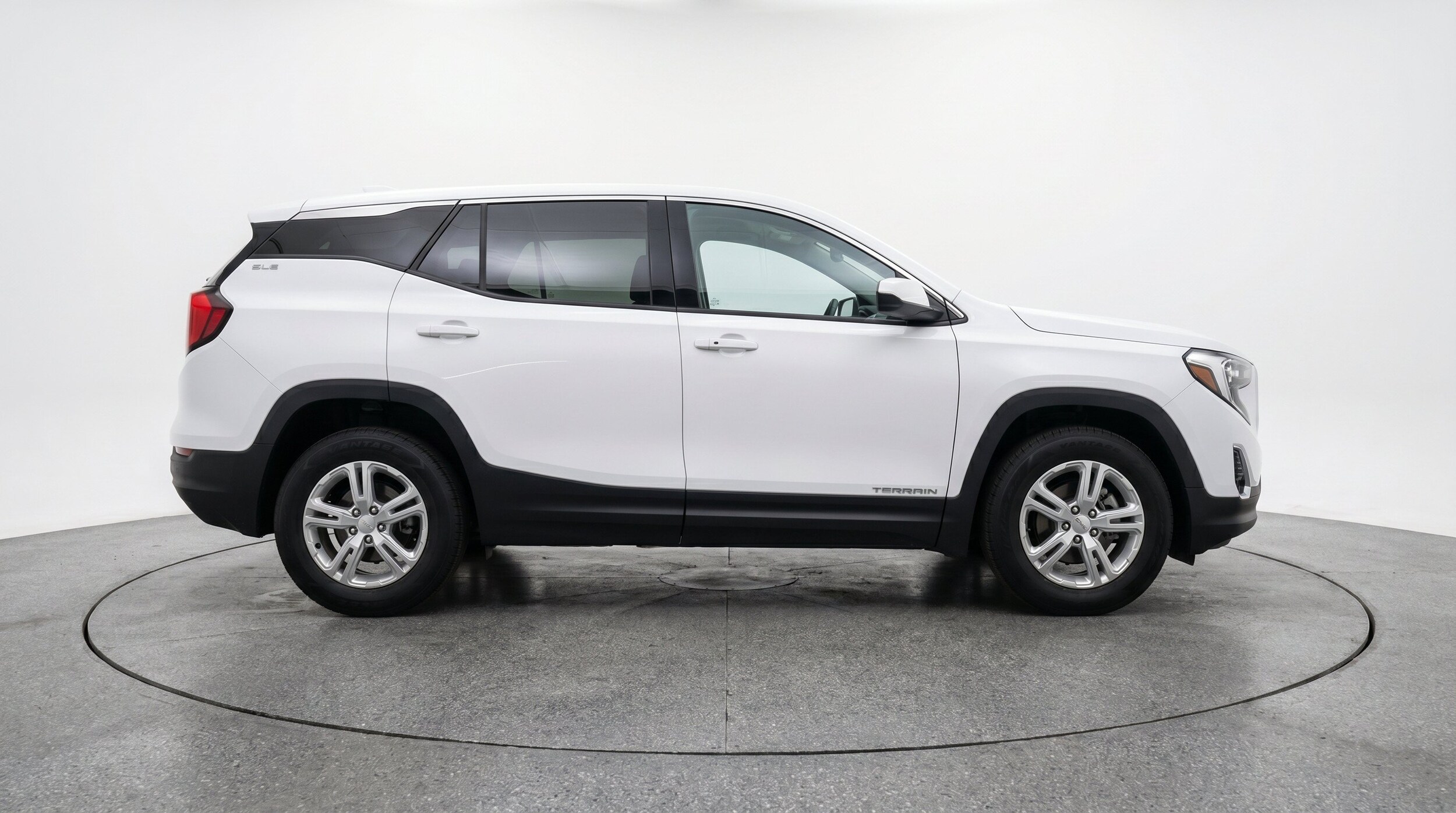 Thumbnail: 2024 GMC Terrain - 11