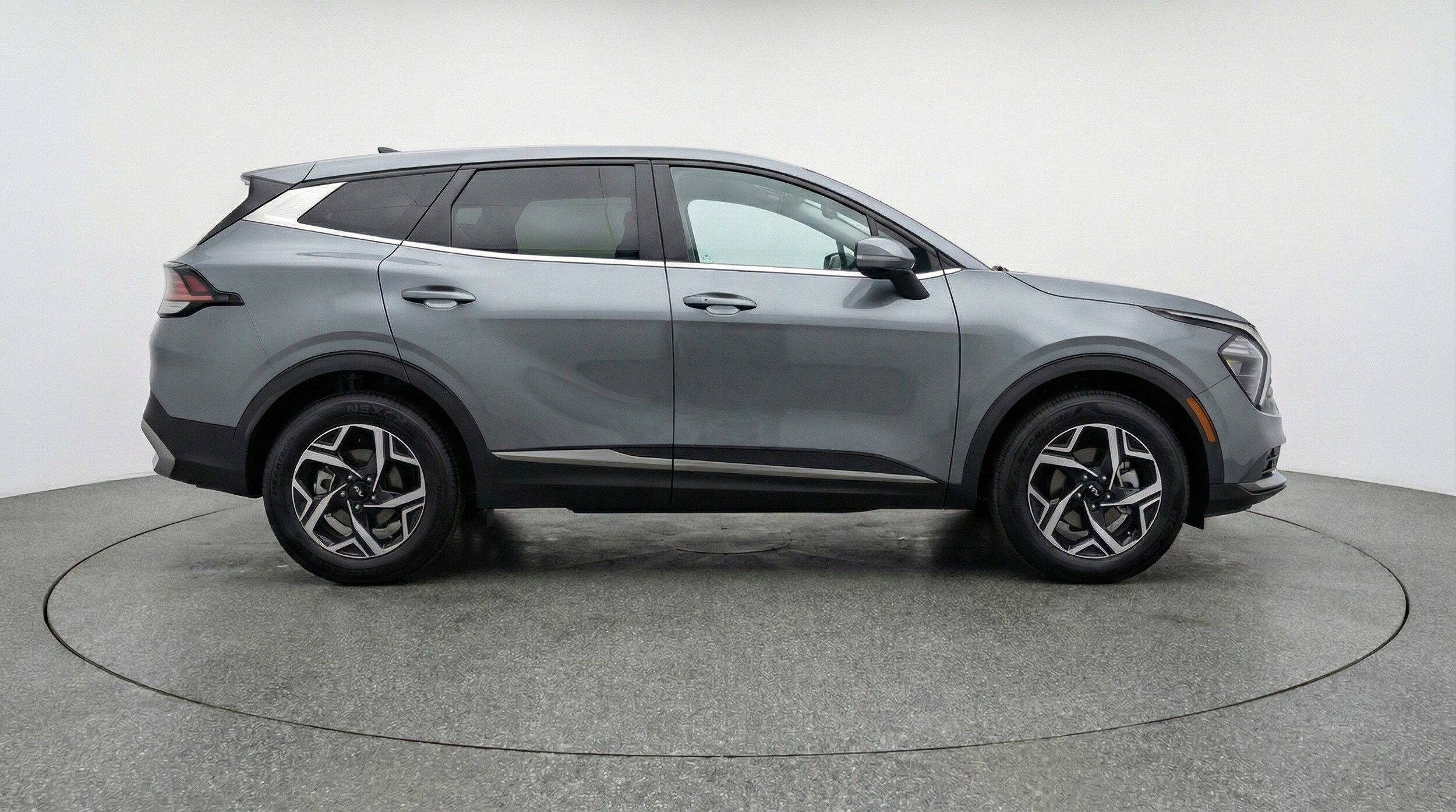 Thumbnail: 2025 Kia Sportage - 11