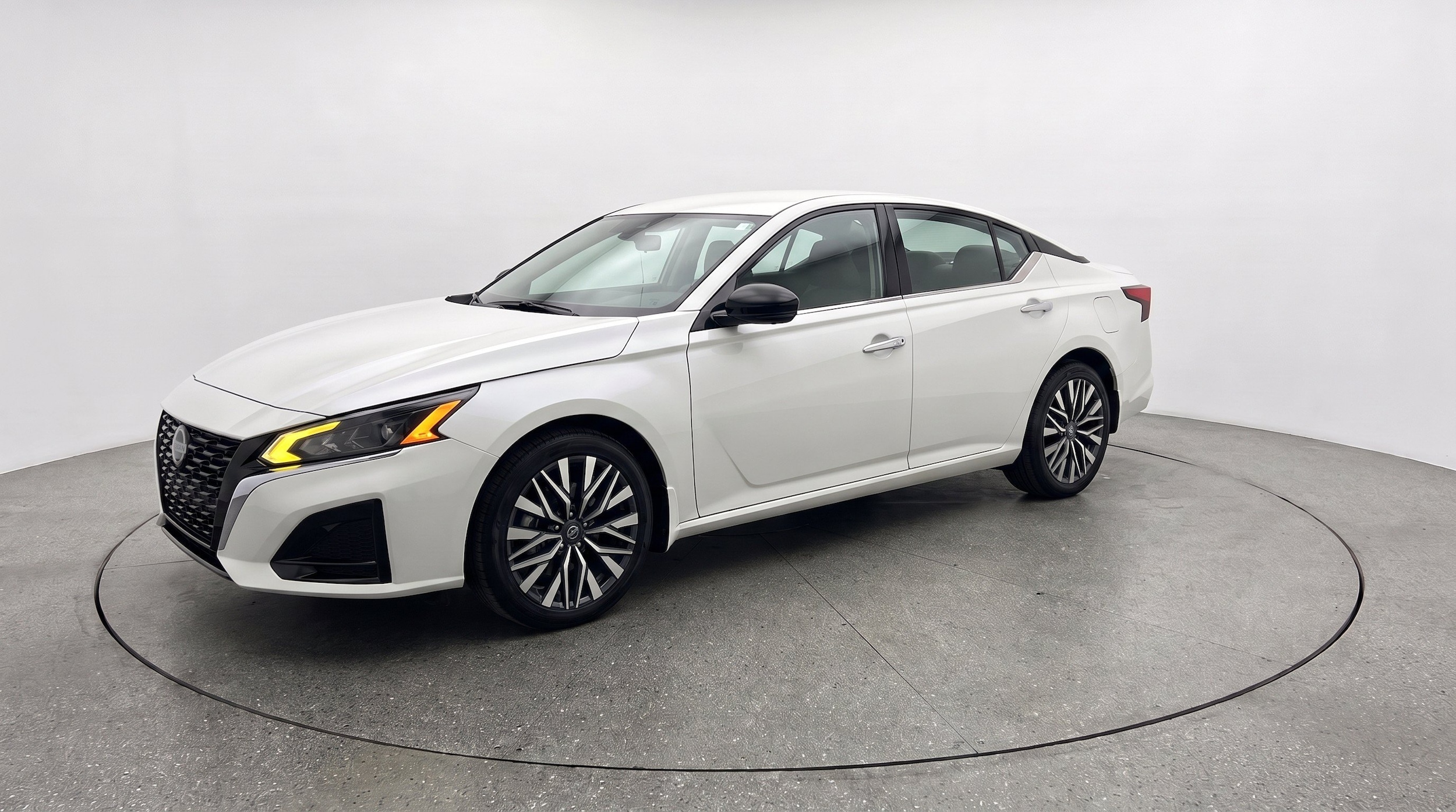 Thumbnail: 2025 Nissan Altima - 3