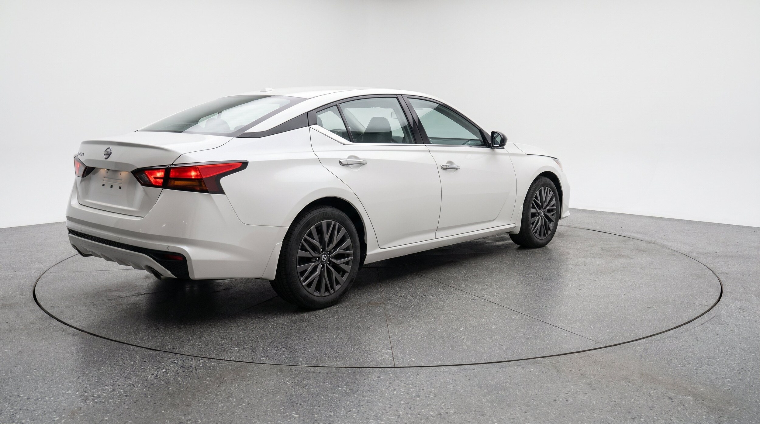 Thumbnail: 2025 Nissan Altima - 9