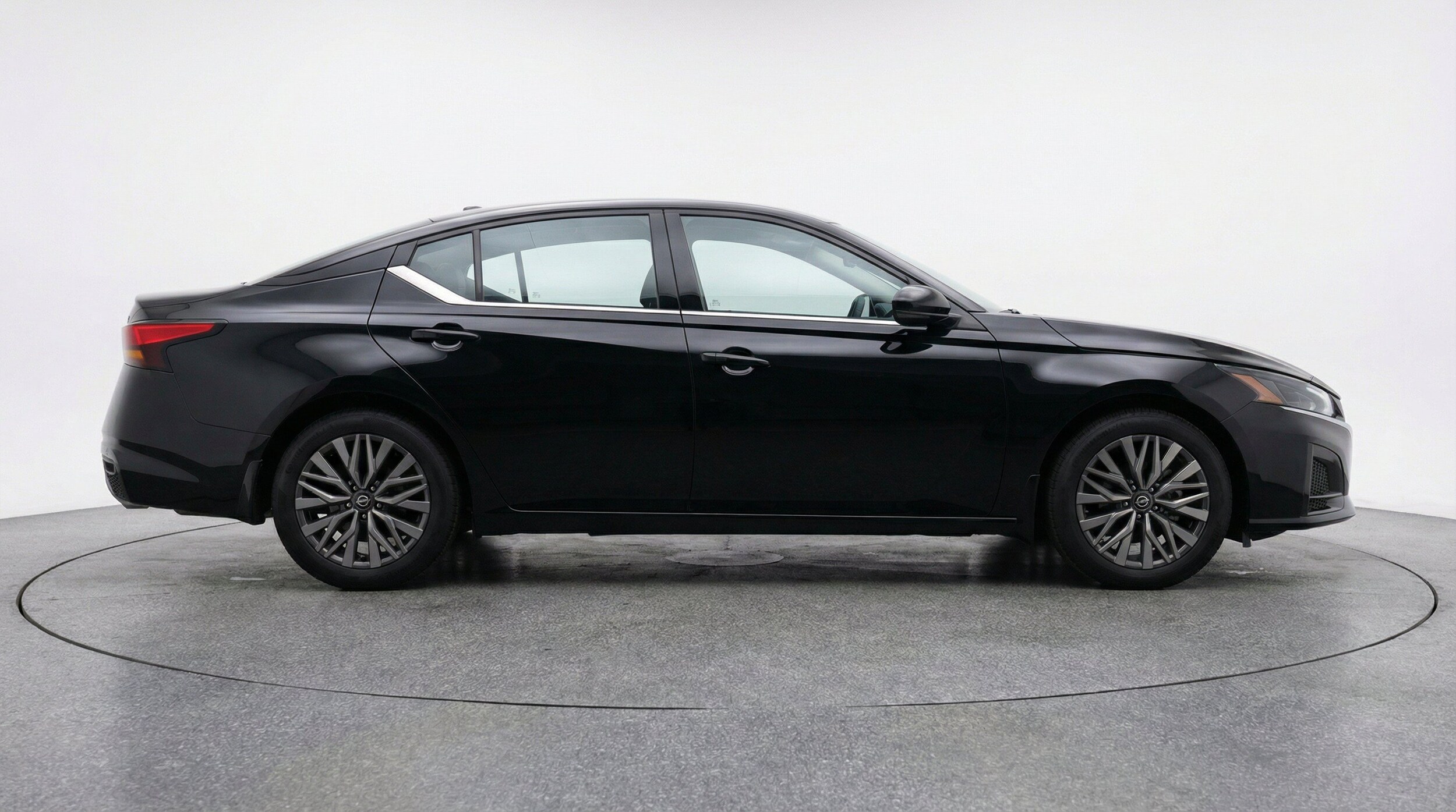 Thumbnail: 2025 Nissan Altima - 11