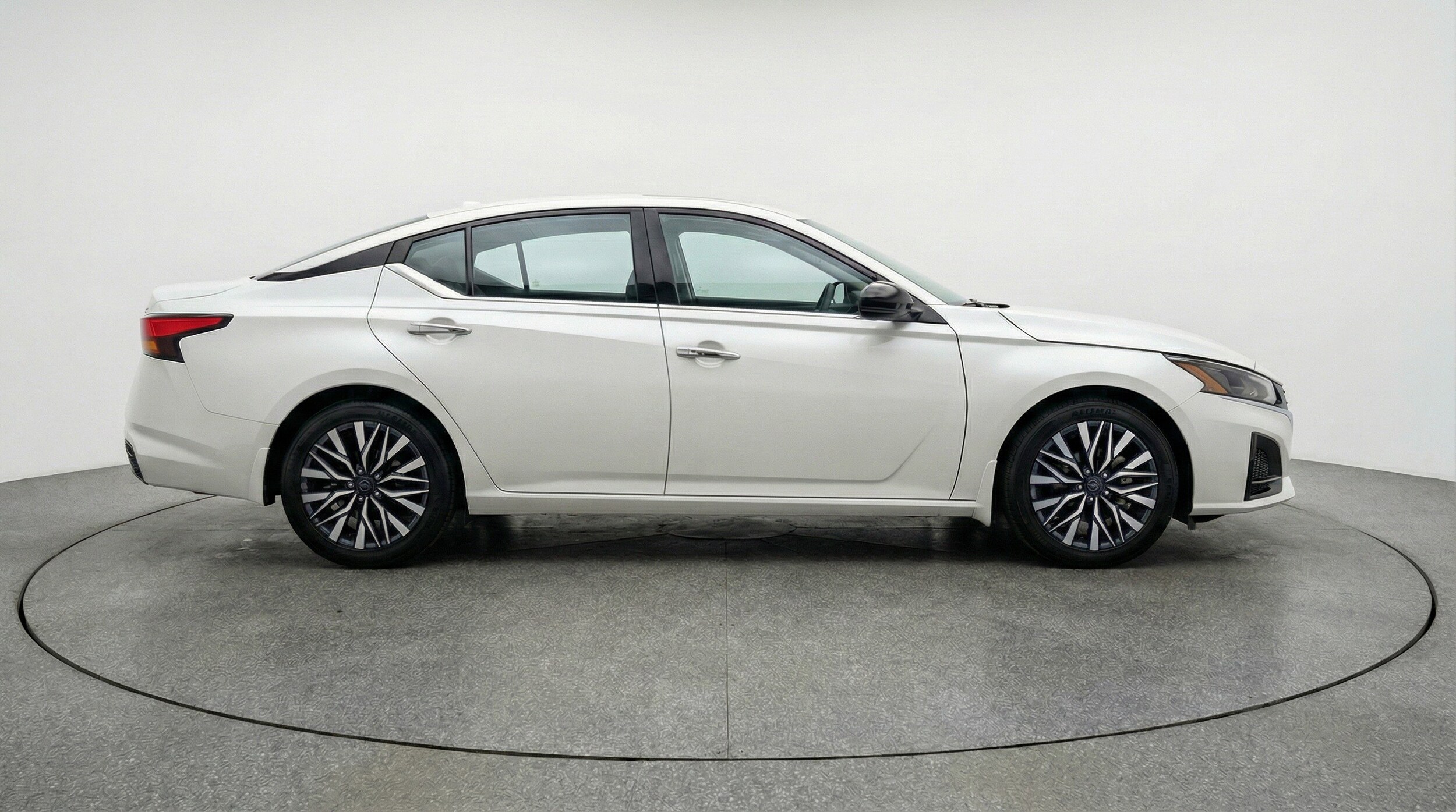 Thumbnail: 2025 Nissan Altima - 11