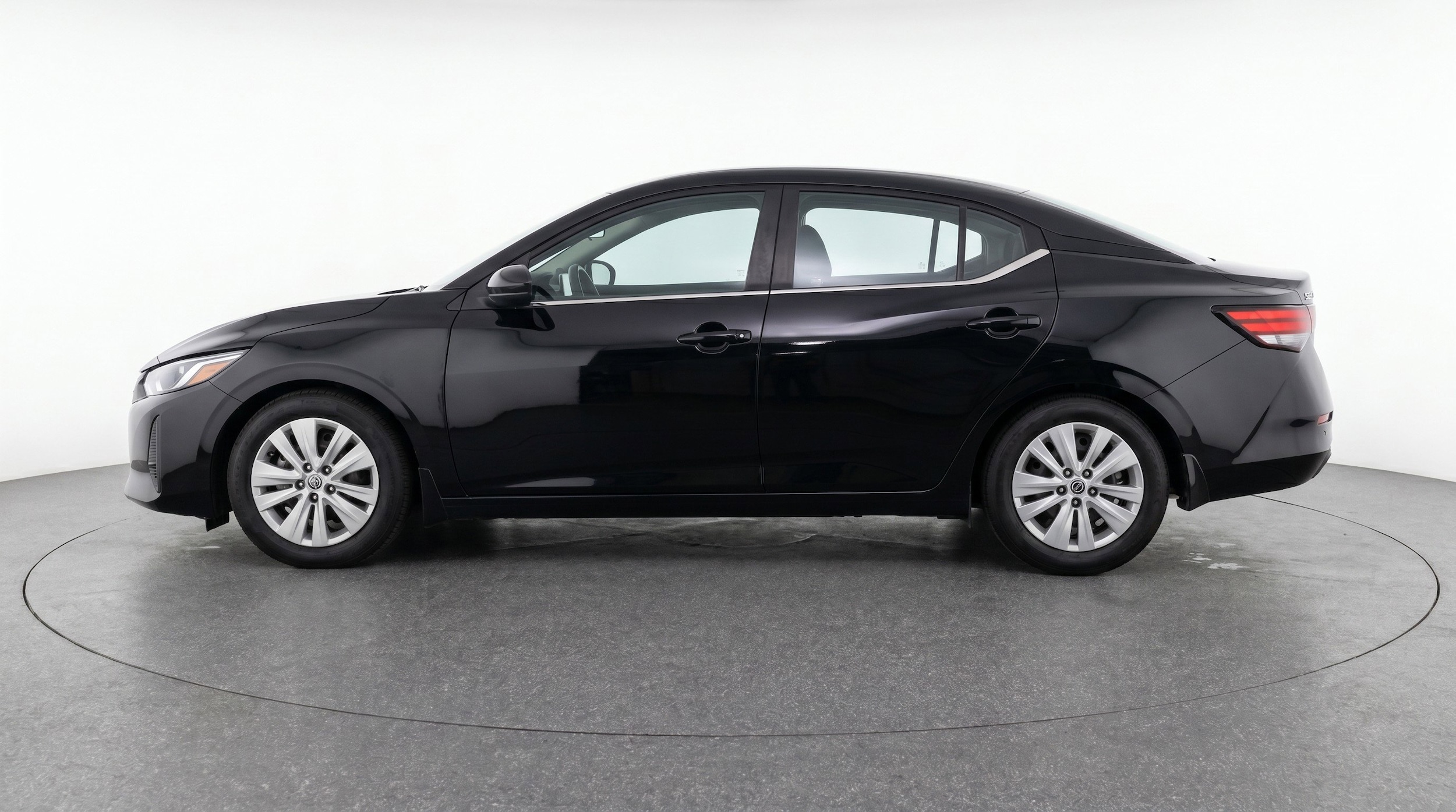 Thumbnail: 2025 Nissan Sentra - 5