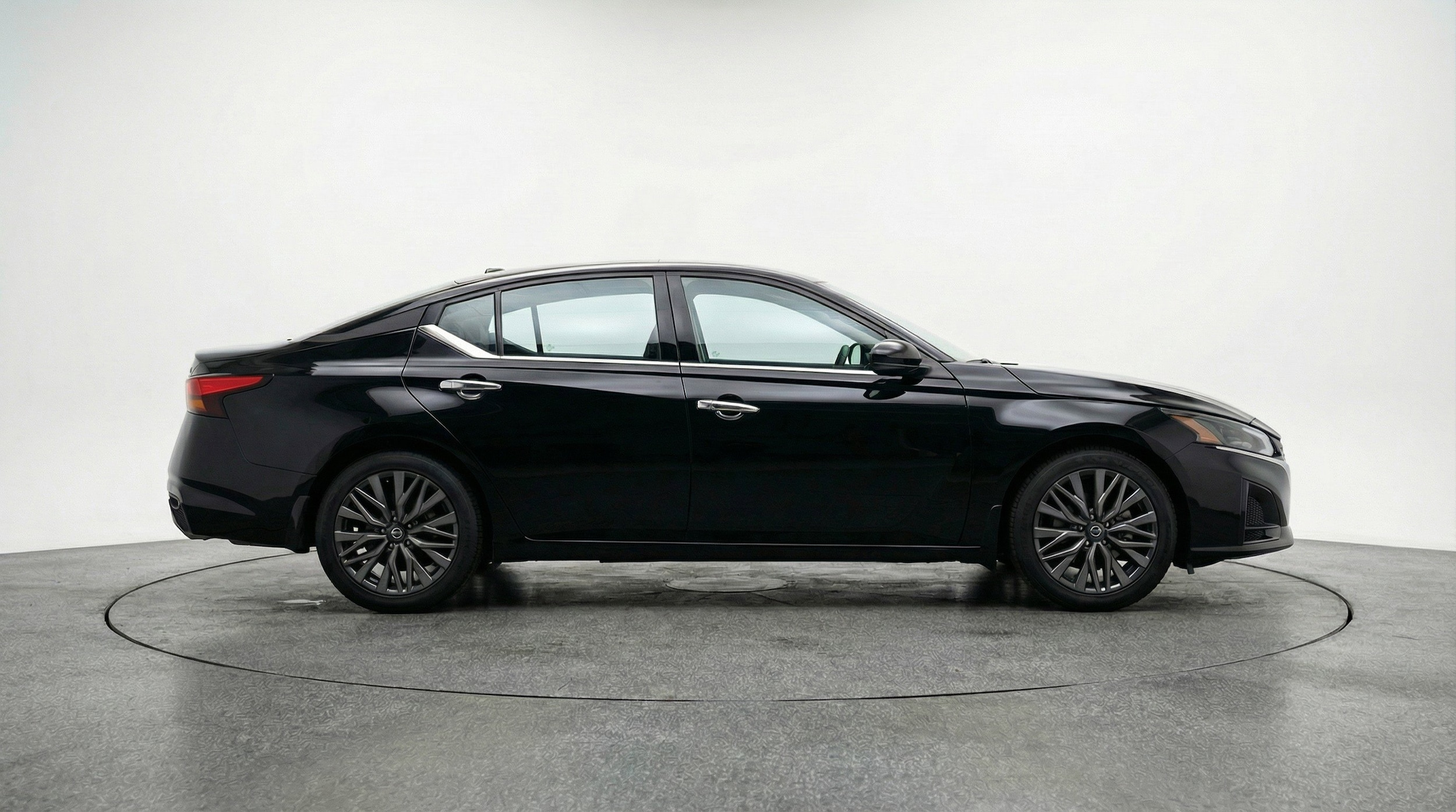 Thumbnail: 2025 Nissan Altima - 11