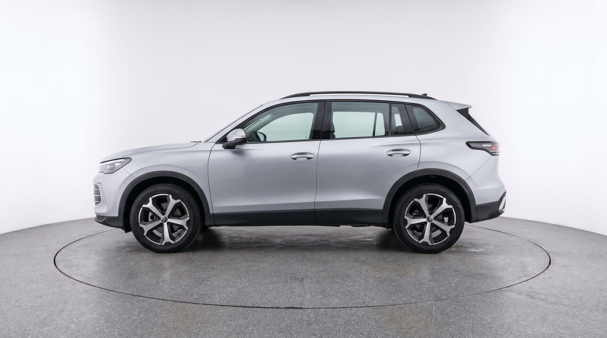 Thumbnail: 2026 Volkswagen Tiguan - 5