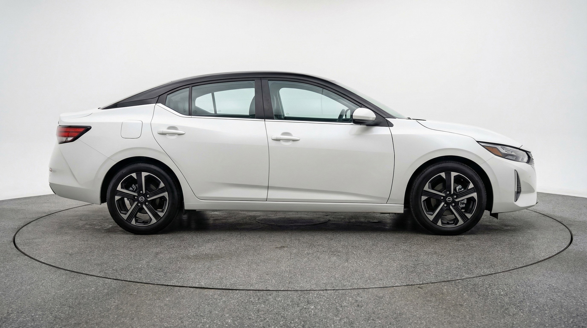 Thumbnail: 2025 Nissan Sentra - 11