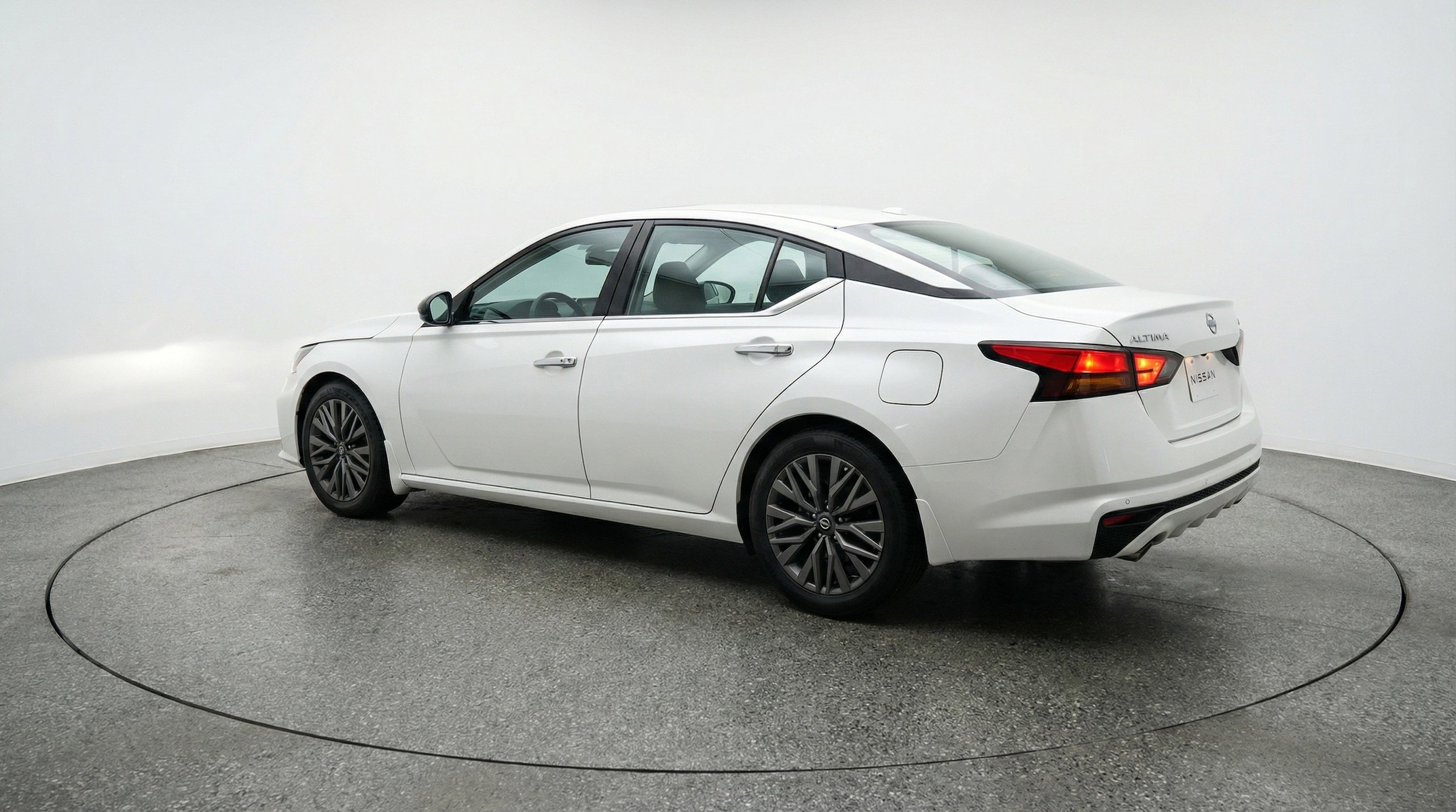 Thumbnail: 2025 Nissan Altima - 6