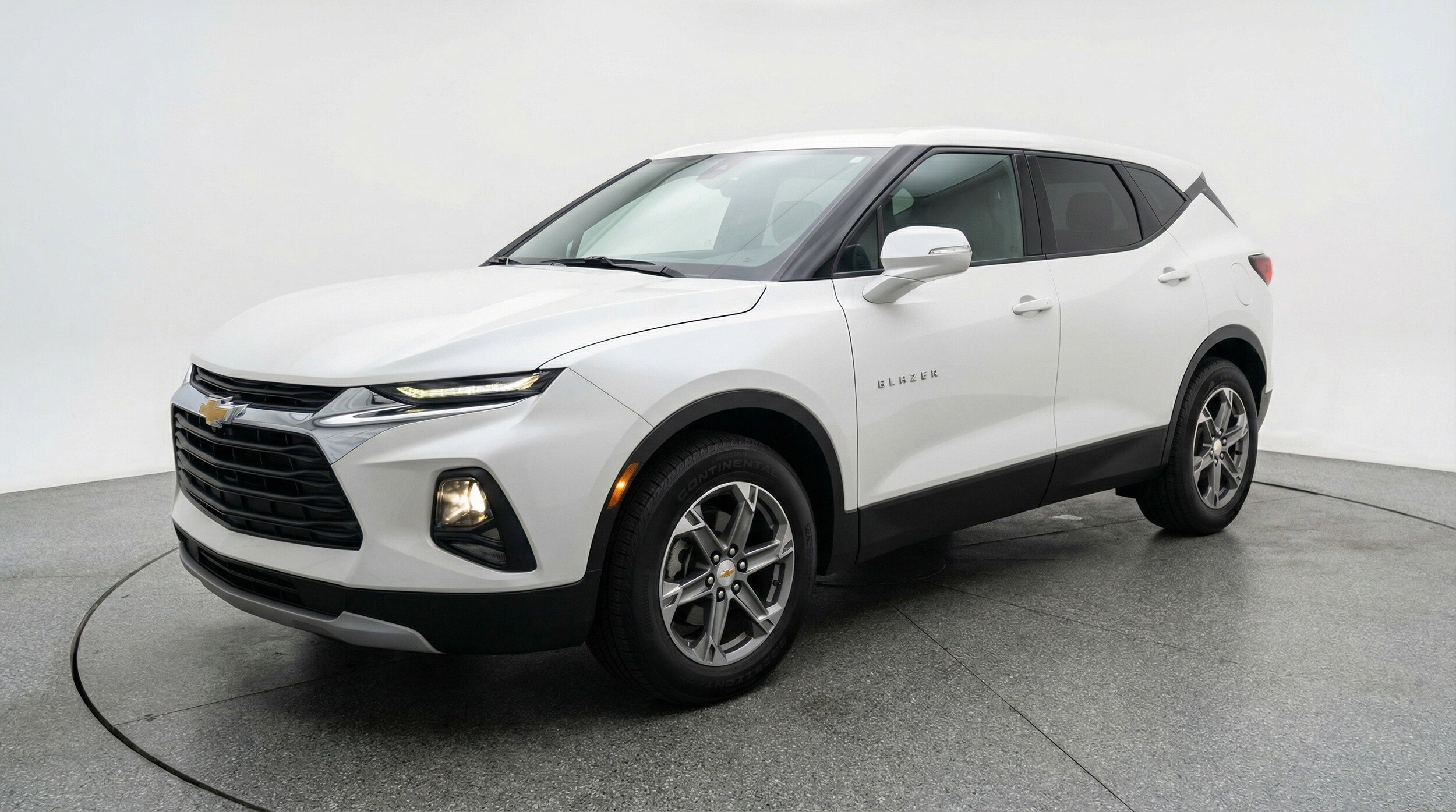 Thumbnail: 2025 Chevrolet Blazer - 3