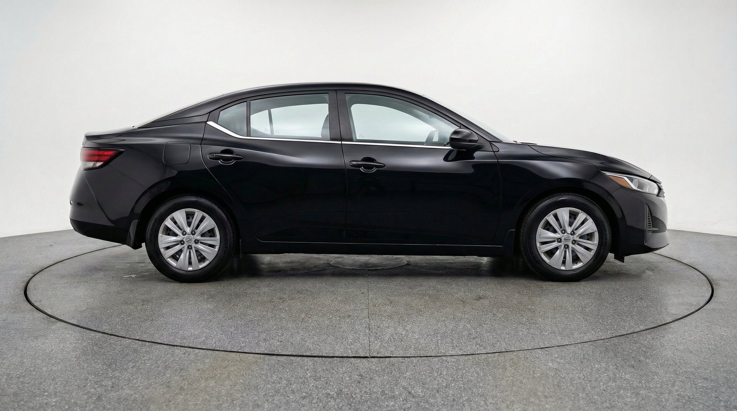 Thumbnail: 2025 Nissan Sentra - 11