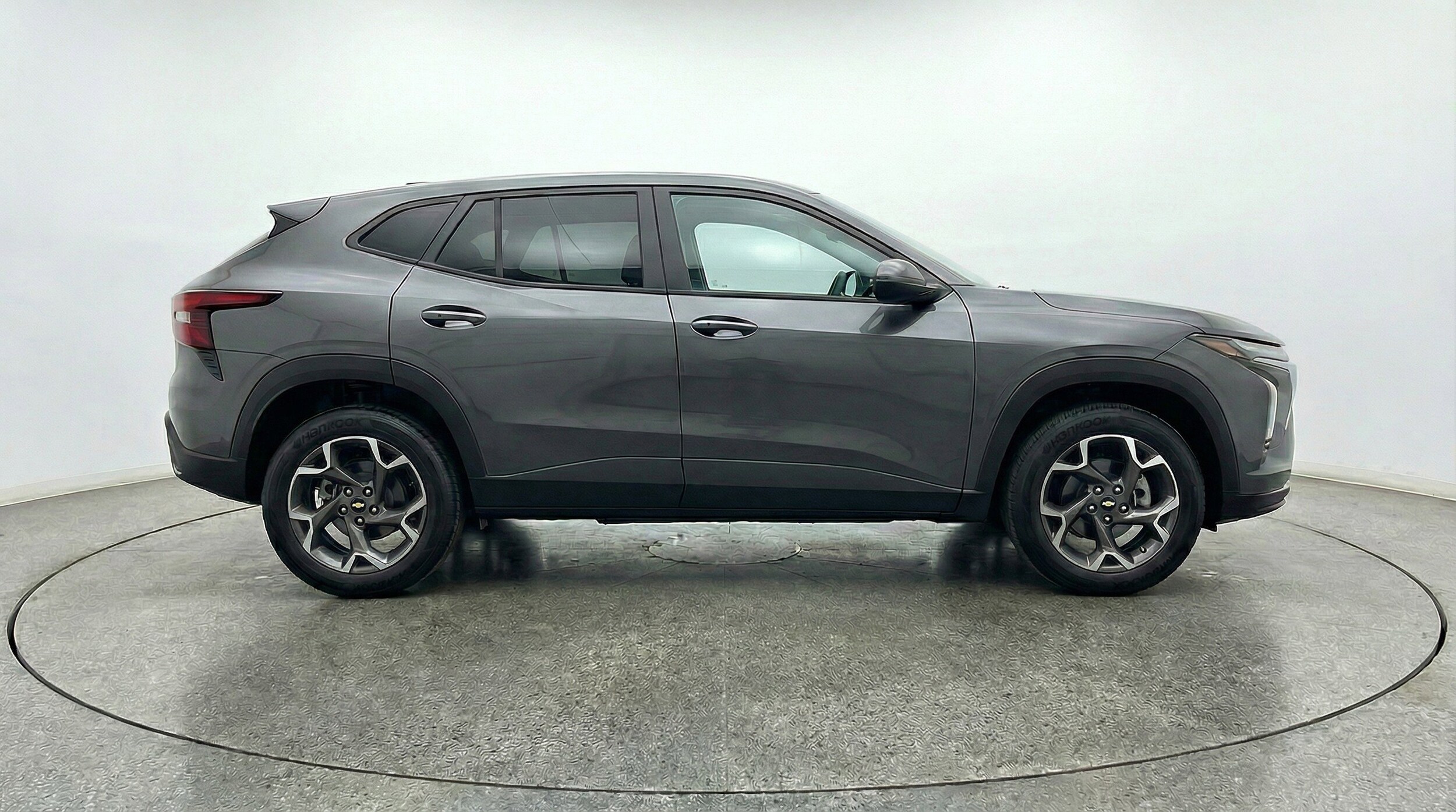 Thumbnail: 2025 Chevrolet Trax - 11