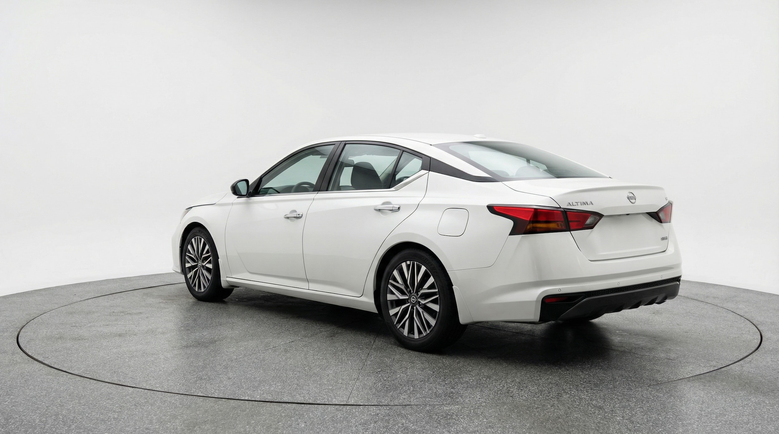 Thumbnail: 2025 Nissan Altima - 5