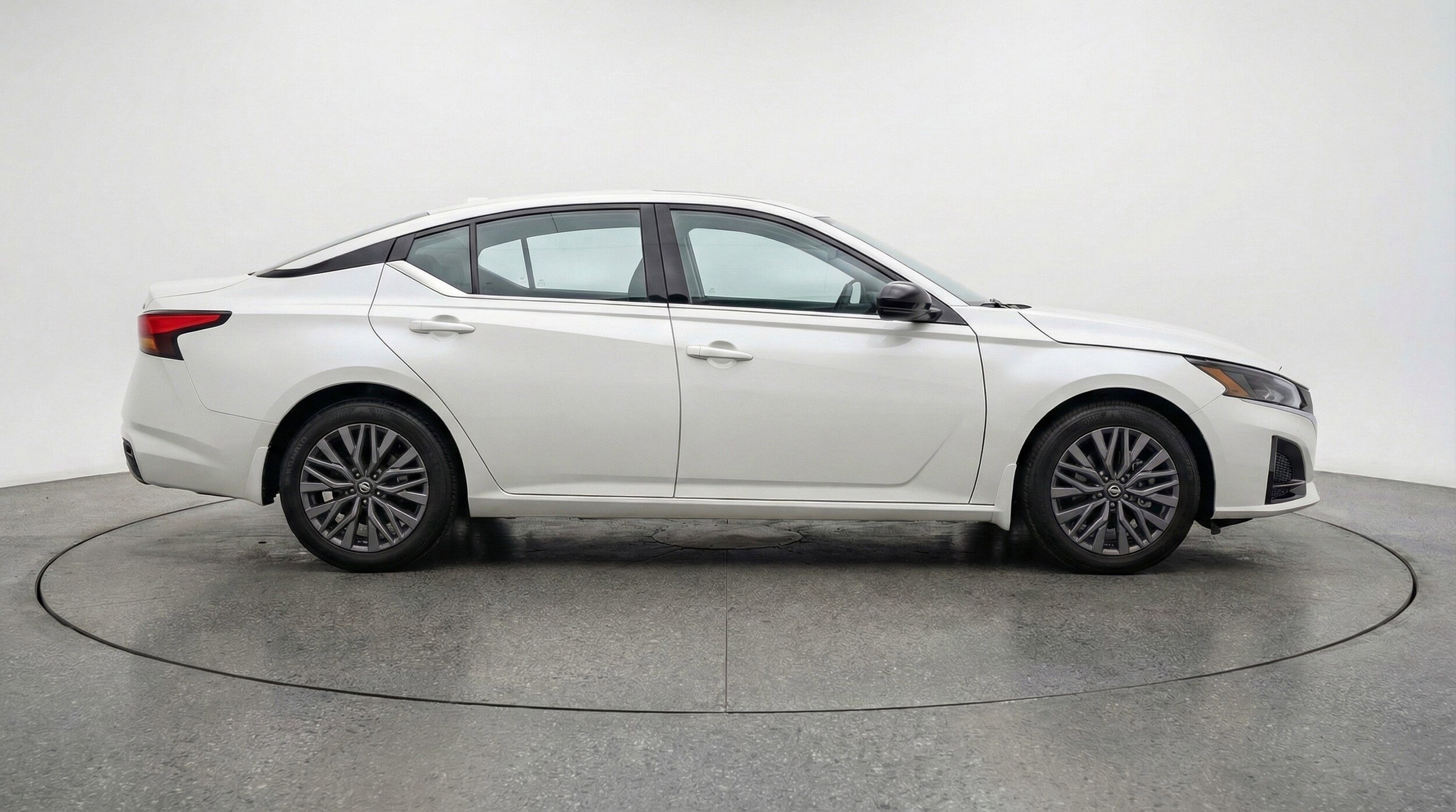 Thumbnail: 2025 Nissan Altima - 11
