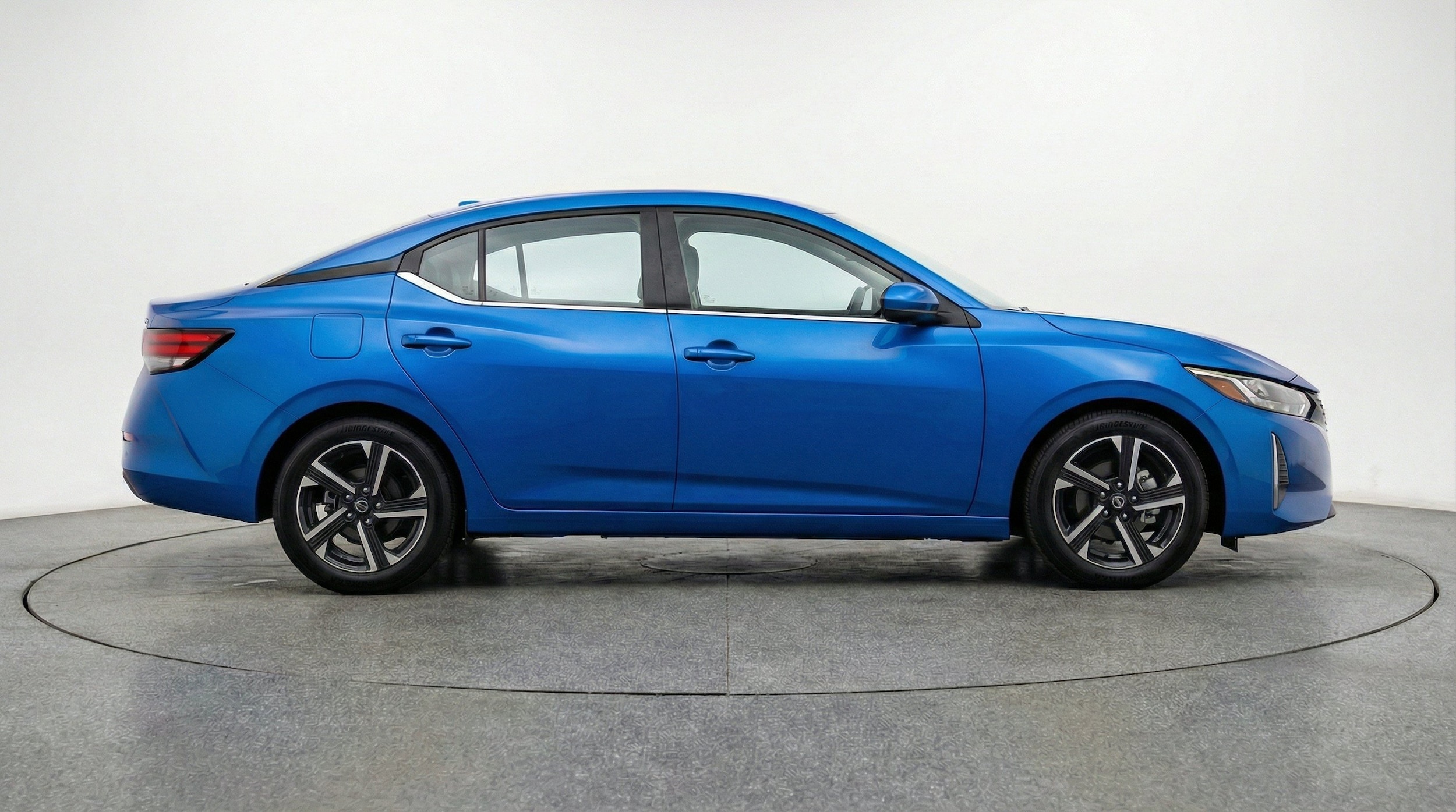 Thumbnail: 2025 Nissan Sentra - 11