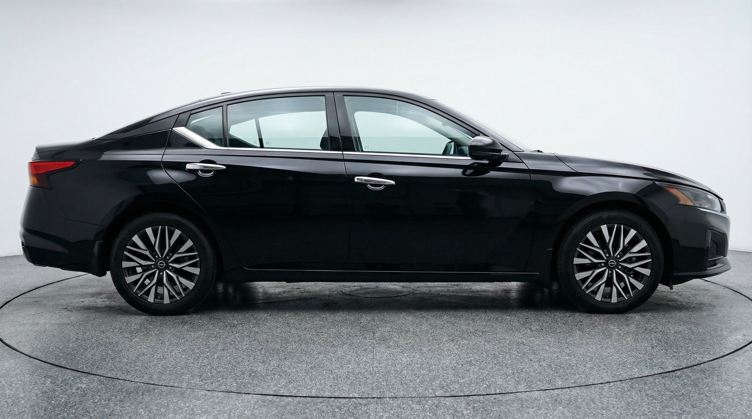 Thumbnail: 2025 Nissan Altima - 11