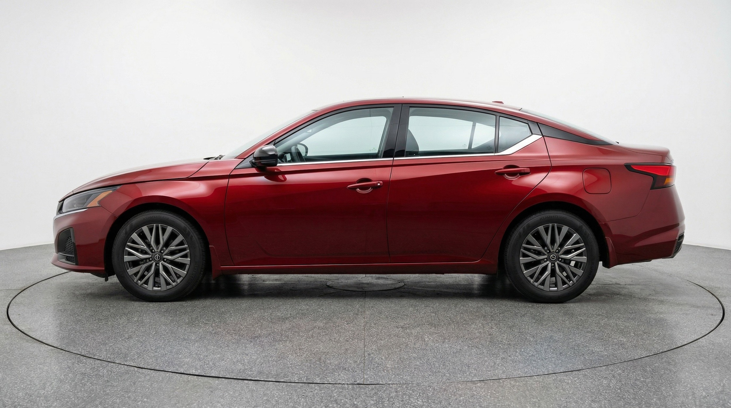 Thumbnail: 2025 Nissan Altima - 5
