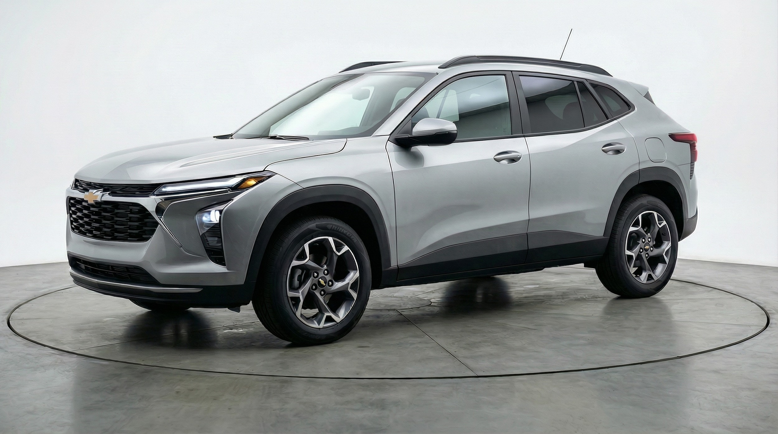 Thumbnail: 2025 Chevrolet Trax - 3